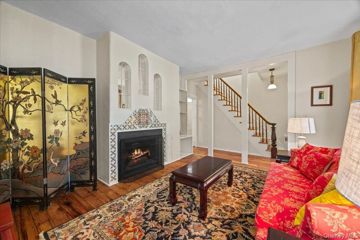 85 West Street, Warwick (town), NY, 3 Bedrooms Bedrooms, 9 Rooms Rooms,1 BathroomBathrooms,Residential,For Rent,West,0,1046455 85 West Street, Warwick (town), NY, 3 Bedrooms Bedrooms, 9 Rooms Rooms,1 BathroomBathrooms,Residential,For Rent,West,0,1046455