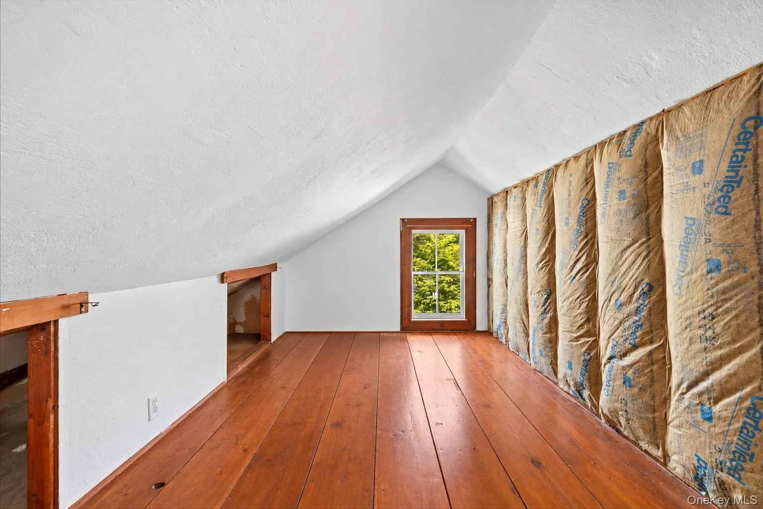 85 West Street, Warwick (town), NY, 3 Bedrooms Bedrooms, 9 Rooms Rooms,1 BathroomBathrooms,Residential,For Rent,West,0,1046455 85 West Street, Warwick (town), NY, 3 Bedrooms Bedrooms, 9 Rooms Rooms,1 BathroomBathrooms,Residential,For Rent,West,0,1046455