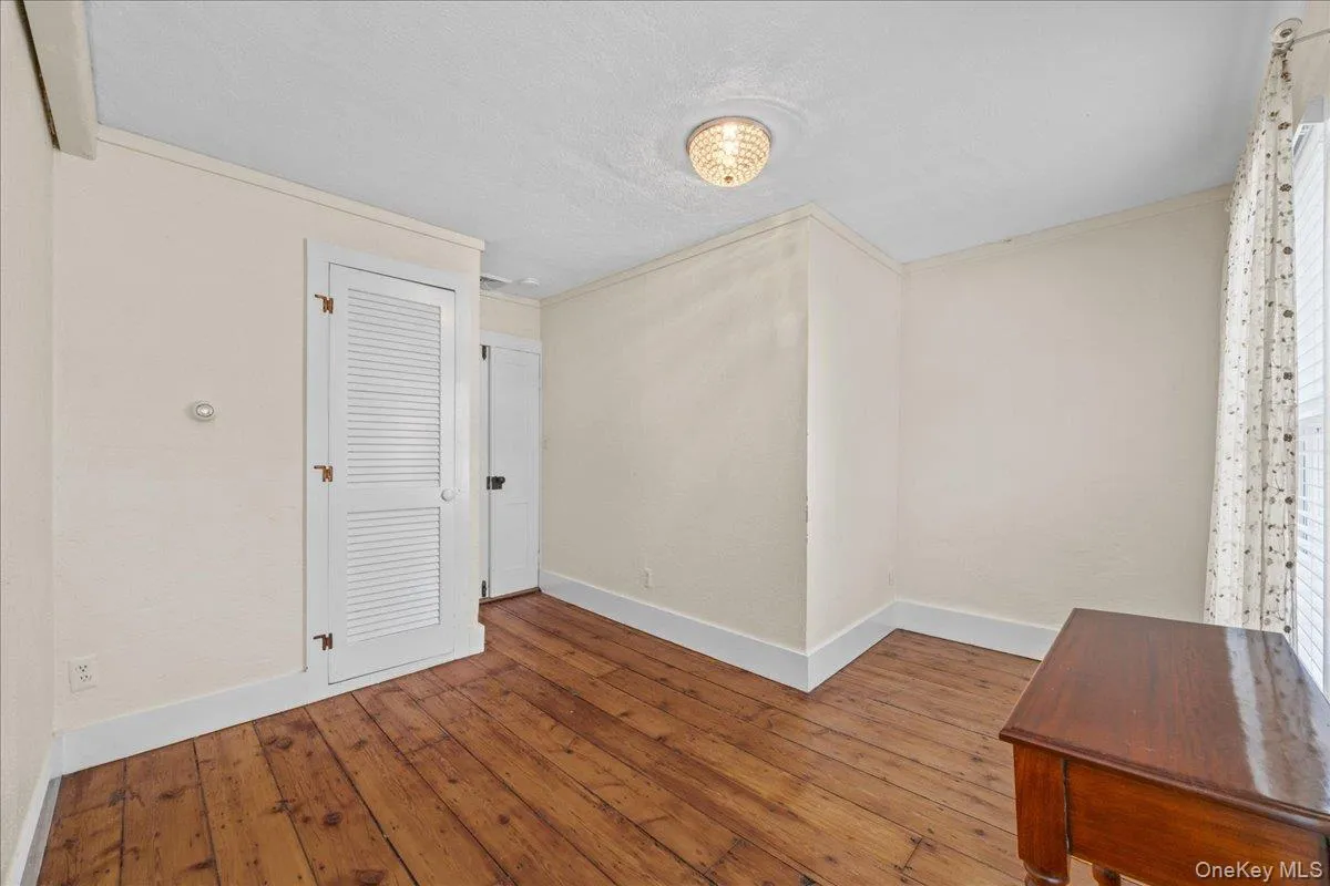 85 West Street, Warwick (town), NY, 3 Bedrooms Bedrooms, 9 Rooms Rooms,1 BathroomBathrooms,Residential,For Rent,West,0,1046455 85 West Street, Warwick (town), NY, 3 Bedrooms Bedrooms, 9 Rooms Rooms,1 BathroomBathrooms,Residential,For Rent,West,0,1046455