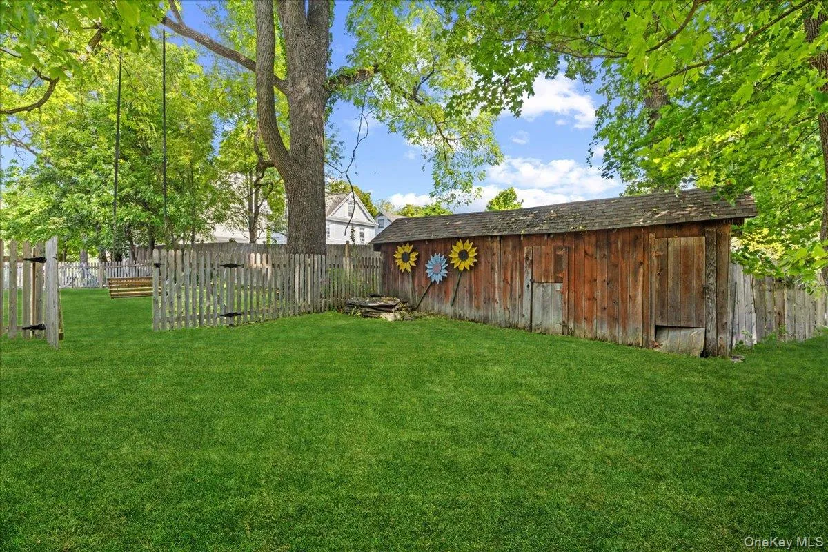 85 West Street, Warwick (town), NY, 3 Bedrooms Bedrooms, 9 Rooms Rooms,1 BathroomBathrooms,Residential,For Rent,West,0,1046455 85 West Street, Warwick (town), NY, 3 Bedrooms Bedrooms, 9 Rooms Rooms,1 BathroomBathrooms,Residential,For Rent,West,0,1046455