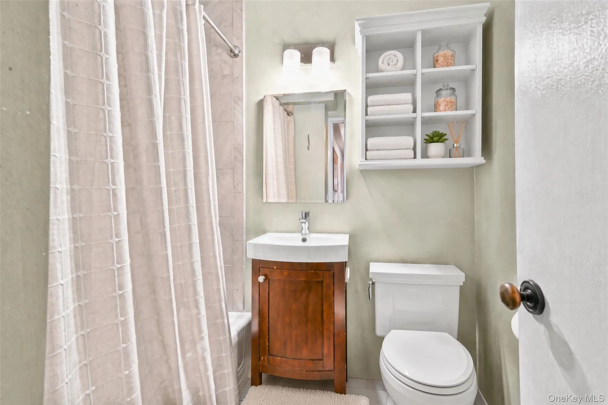 2 Washington Square, Mamaroneck, NY, 1 Bedroom Bedrooms, 4 Rooms Rooms,1 BathroomBathrooms,Residential,For Rent,Washington,0,1046456 2 Washington Square, Mamaroneck, NY, 1 Bedroom Bedrooms, 4 Rooms Rooms,1 BathroomBathrooms,Residential,For Rent,Washington,0,1046456