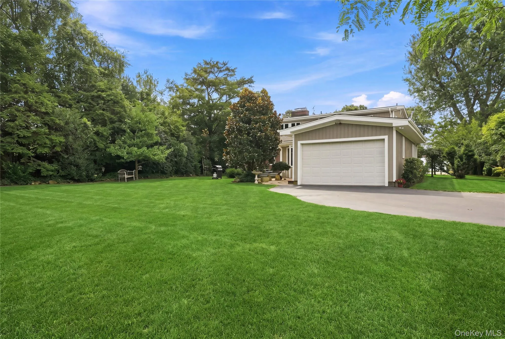 4 Saltmeadow Lane, Islip, NY, 4 Bedrooms Bedrooms, 10 Rooms Rooms,3 BathroomsBathrooms,Residential,For Rent,Saltmeadow,0,1046457 4 Saltmeadow Lane, Islip, NY, 4 Bedrooms Bedrooms, 10 Rooms Rooms,3 BathroomsBathrooms,Residential,For Rent,Saltmeadow,0,1046457