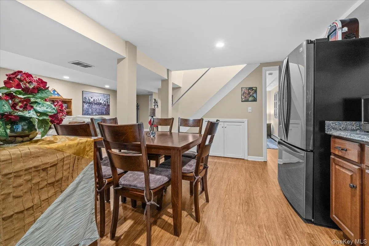 15 Robinson Avenue, Bedford, NY, 3 Bedrooms Bedrooms, 7 Rooms Rooms,2 BathroomsBathrooms,Residential,For Rent,Robinson,0,1046458 15 Robinson Avenue, Bedford, NY, 3 Bedrooms Bedrooms, 7 Rooms Rooms,2 BathroomsBathrooms,Residential,For Rent,Robinson,0,1046458