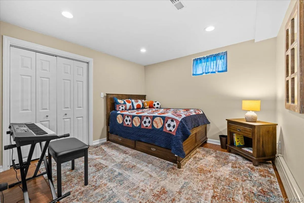 15 Robinson Avenue, Bedford, NY, 3 Bedrooms Bedrooms, 7 Rooms Rooms,2 BathroomsBathrooms,Residential,For Rent,Robinson,0,1046458 15 Robinson Avenue, Bedford, NY, 3 Bedrooms Bedrooms, 7 Rooms Rooms,2 BathroomsBathrooms,Residential,For Rent,Robinson,0,1046458