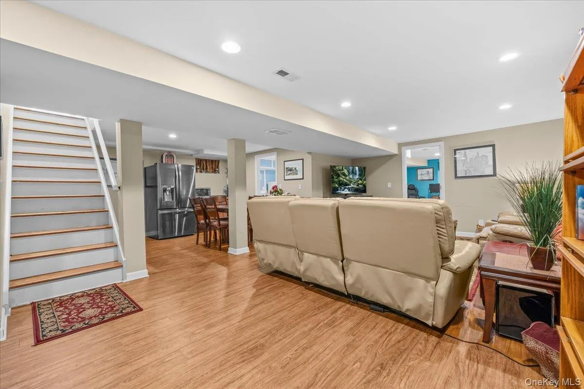 15 Robinson Avenue, Bedford, NY, 3 Bedrooms Bedrooms, 7 Rooms Rooms,2 BathroomsBathrooms,Residential,For Rent,Robinson,0,1046458 15 Robinson Avenue, Bedford, NY, 3 Bedrooms Bedrooms, 7 Rooms Rooms,2 BathroomsBathrooms,Residential,For Rent,Robinson,0,1046458