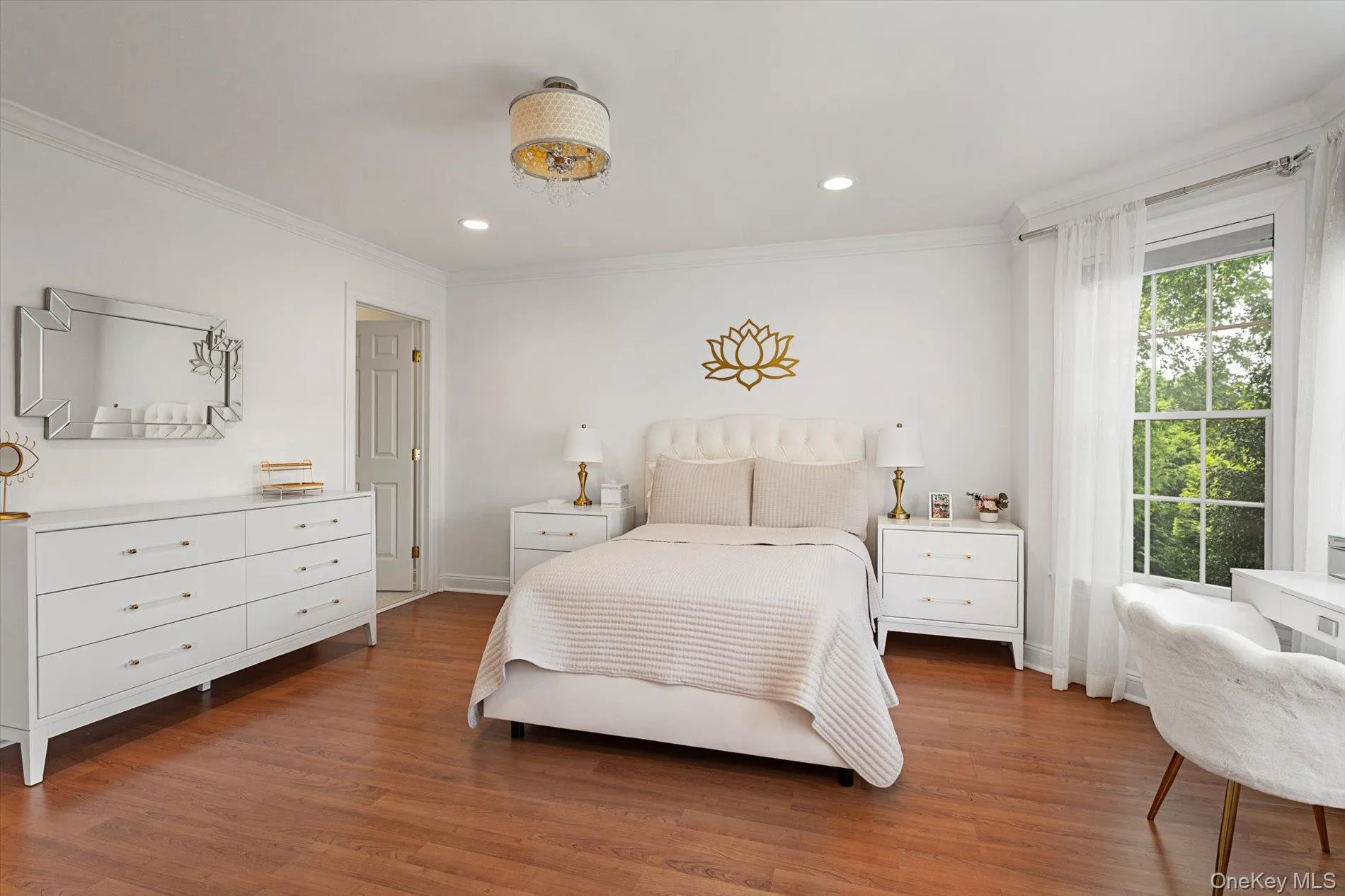 37 Legends Circle, Huntington, NY, 6 Bedrooms Bedrooms, 13 Rooms Rooms,5 BathroomsBathrooms,Residential,For Rent,Legends,0,1046462 37 Legends Circle, Huntington, NY, 6 Bedrooms Bedrooms, 13 Rooms Rooms,5 BathroomsBathrooms,Residential,For Rent,Legends,0,1046462
