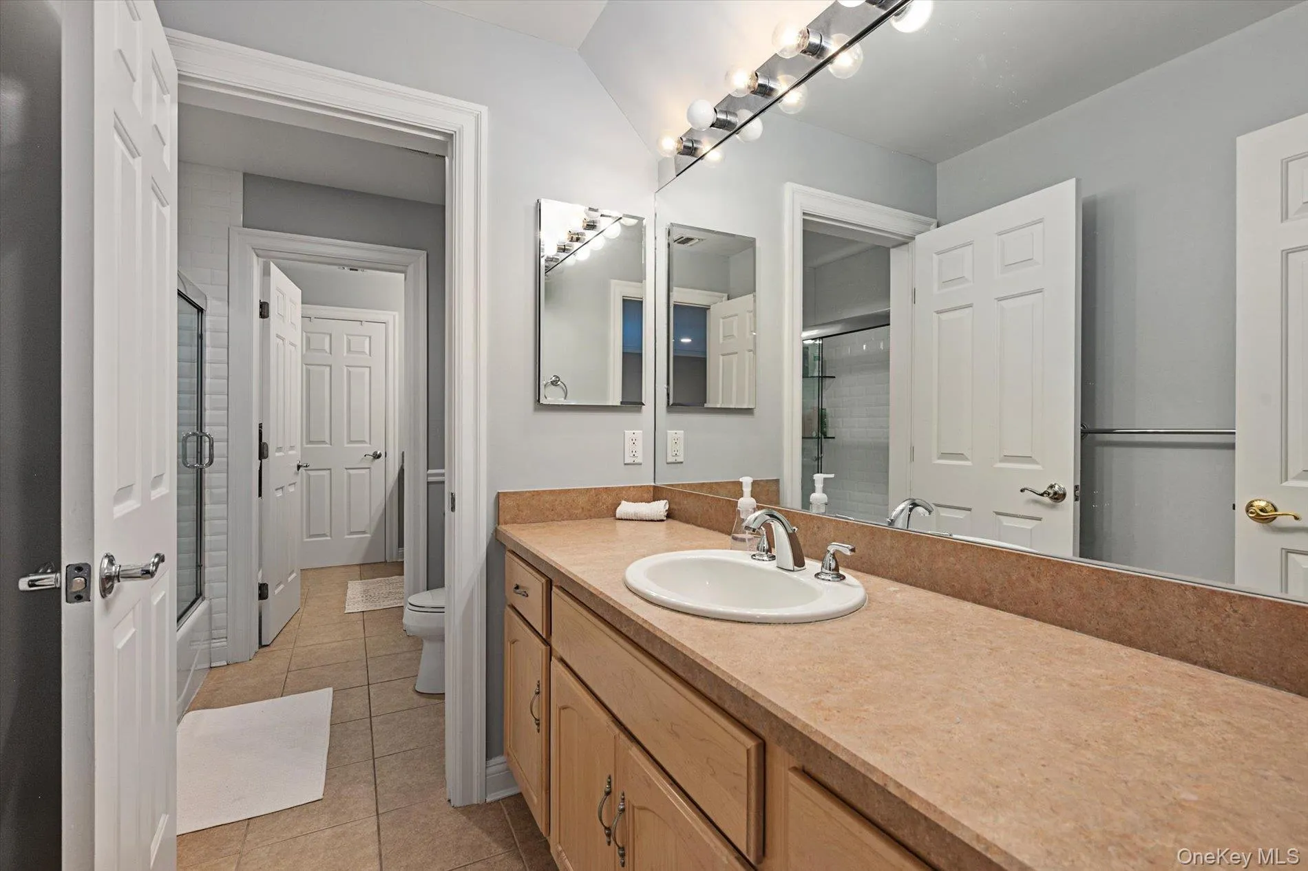37 Legends Circle, Huntington, NY, 6 Bedrooms Bedrooms, 13 Rooms Rooms,5 BathroomsBathrooms,Residential,For Rent,Legends,0,1046462 37 Legends Circle, Huntington, NY, 6 Bedrooms Bedrooms, 13 Rooms Rooms,5 BathroomsBathrooms,Residential,For Rent,Legends,0,1046462