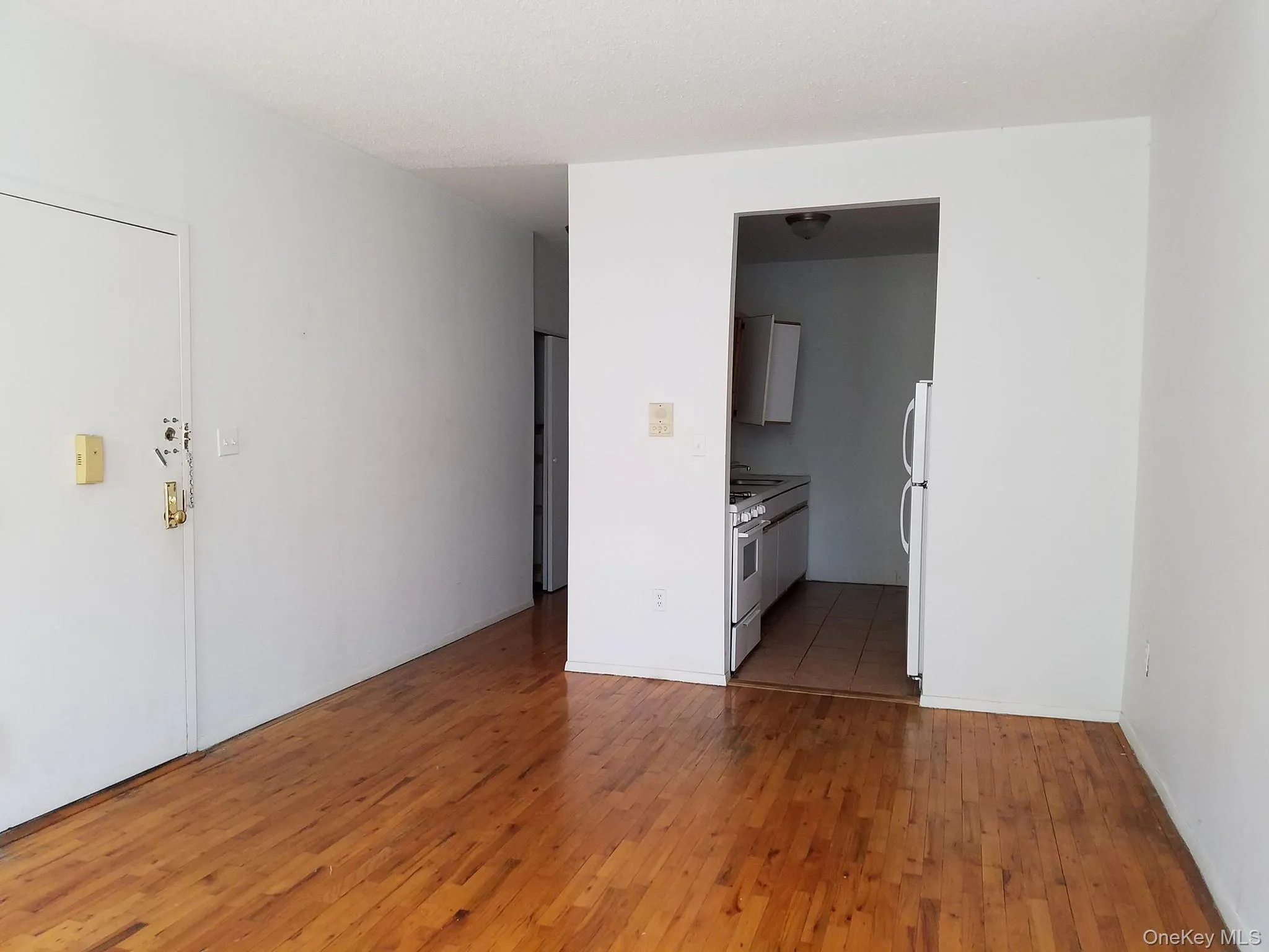 1047 Faile Street, New York, NY, 2 Bedrooms Bedrooms, 5 Rooms Rooms,1 BathroomBathrooms,Residential,For Rent,Faile,0,1046475 1047 Faile Street, New York, NY, 2 Bedrooms Bedrooms, 5 Rooms Rooms,1 BathroomBathrooms,Residential,For Rent,Faile,0,1046475