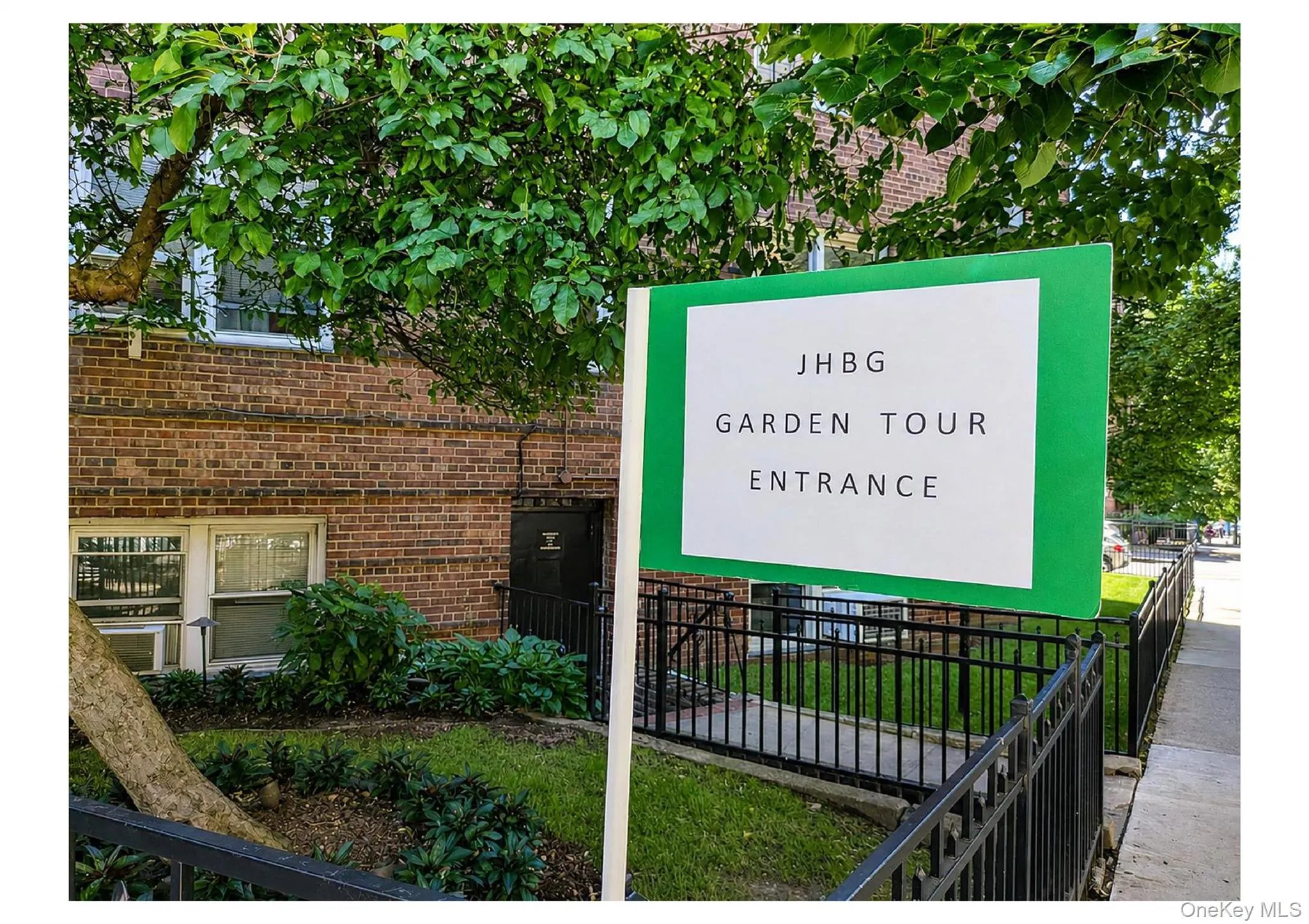 73-12 35th Avenue, New York, NY, 2 Bedrooms Bedrooms, 5 Rooms Rooms,1 BathroomBathrooms,Residential,For Rent,35th,0,1046476 73-12 35th Avenue, New York, NY, 2 Bedrooms Bedrooms, 5 Rooms Rooms,1 BathroomBathrooms,Residential,For Rent,35th,0,1046476