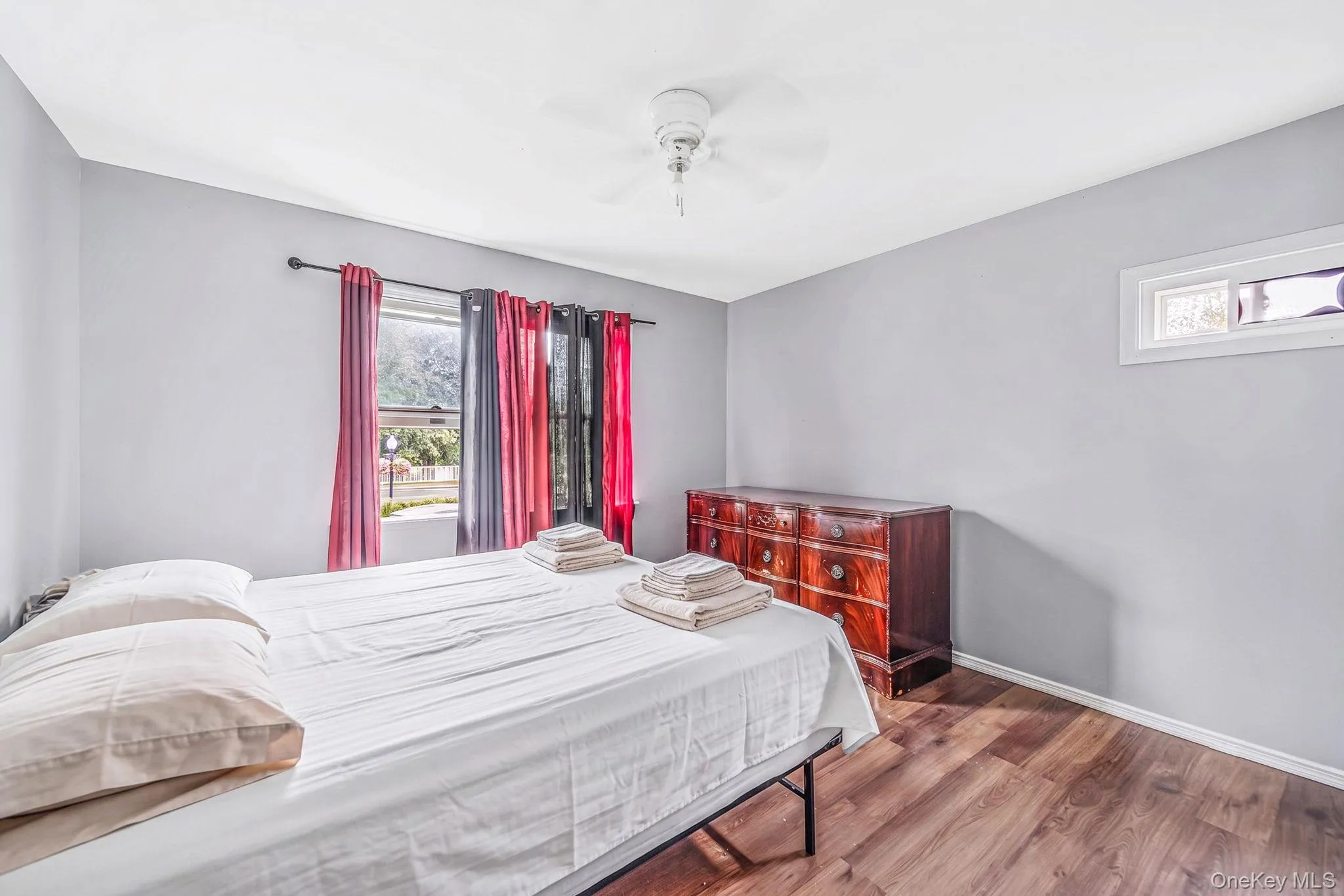 407 Main Street, Babylon, NY, 3 Bedrooms Bedrooms, 6 Rooms Rooms,2 BathroomsBathrooms,Residential,For Rent,Main,0,1046479 407 Main Street, Babylon, NY, 3 Bedrooms Bedrooms, 6 Rooms Rooms,2 BathroomsBathrooms,Residential,For Rent,Main,0,1046479