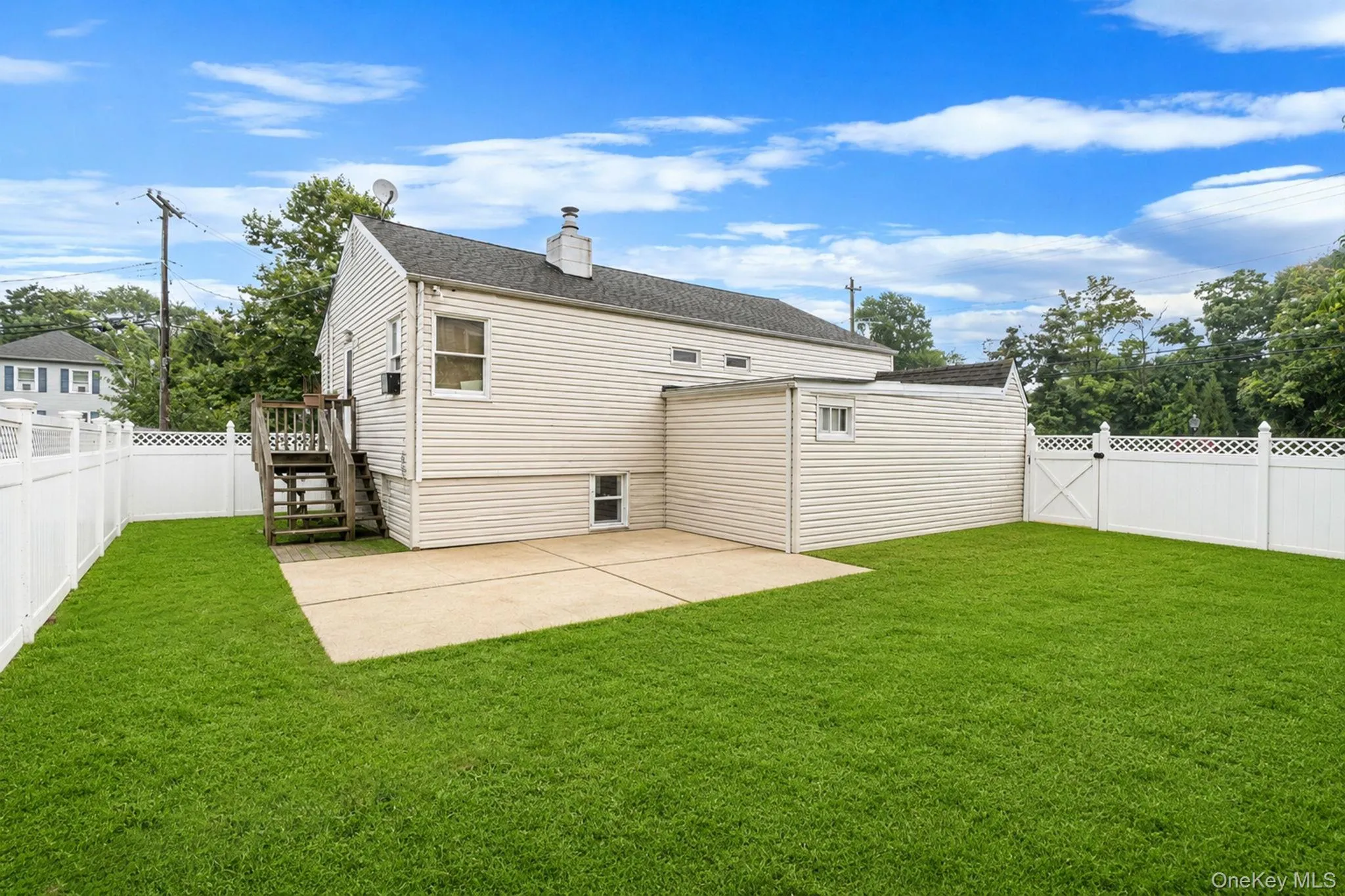407 Main Street, Babylon, NY, 3 Bedrooms Bedrooms, 6 Rooms Rooms,2 BathroomsBathrooms,Residential,For Rent,Main,0,1046479 407 Main Street, Babylon, NY, 3 Bedrooms Bedrooms, 6 Rooms Rooms,2 BathroomsBathrooms,Residential,For Rent,Main,0,1046479