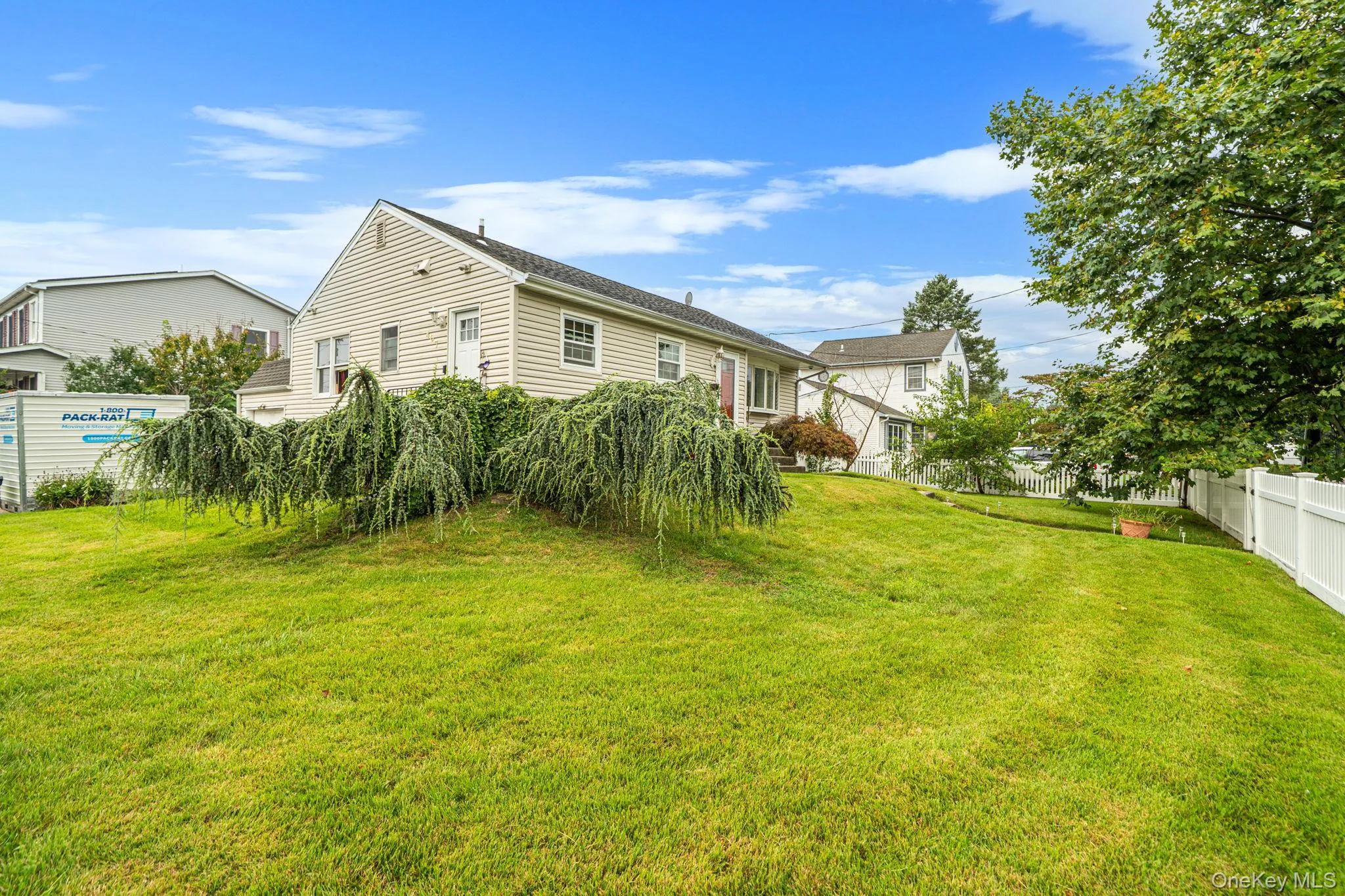 407 Main Street, Babylon, NY, 3 Bedrooms Bedrooms, 6 Rooms Rooms,2 BathroomsBathrooms,Residential,For Rent,Main,0,1046479 407 Main Street, Babylon, NY, 3 Bedrooms Bedrooms, 6 Rooms Rooms,2 BathroomsBathrooms,Residential,For Rent,Main,0,1046479