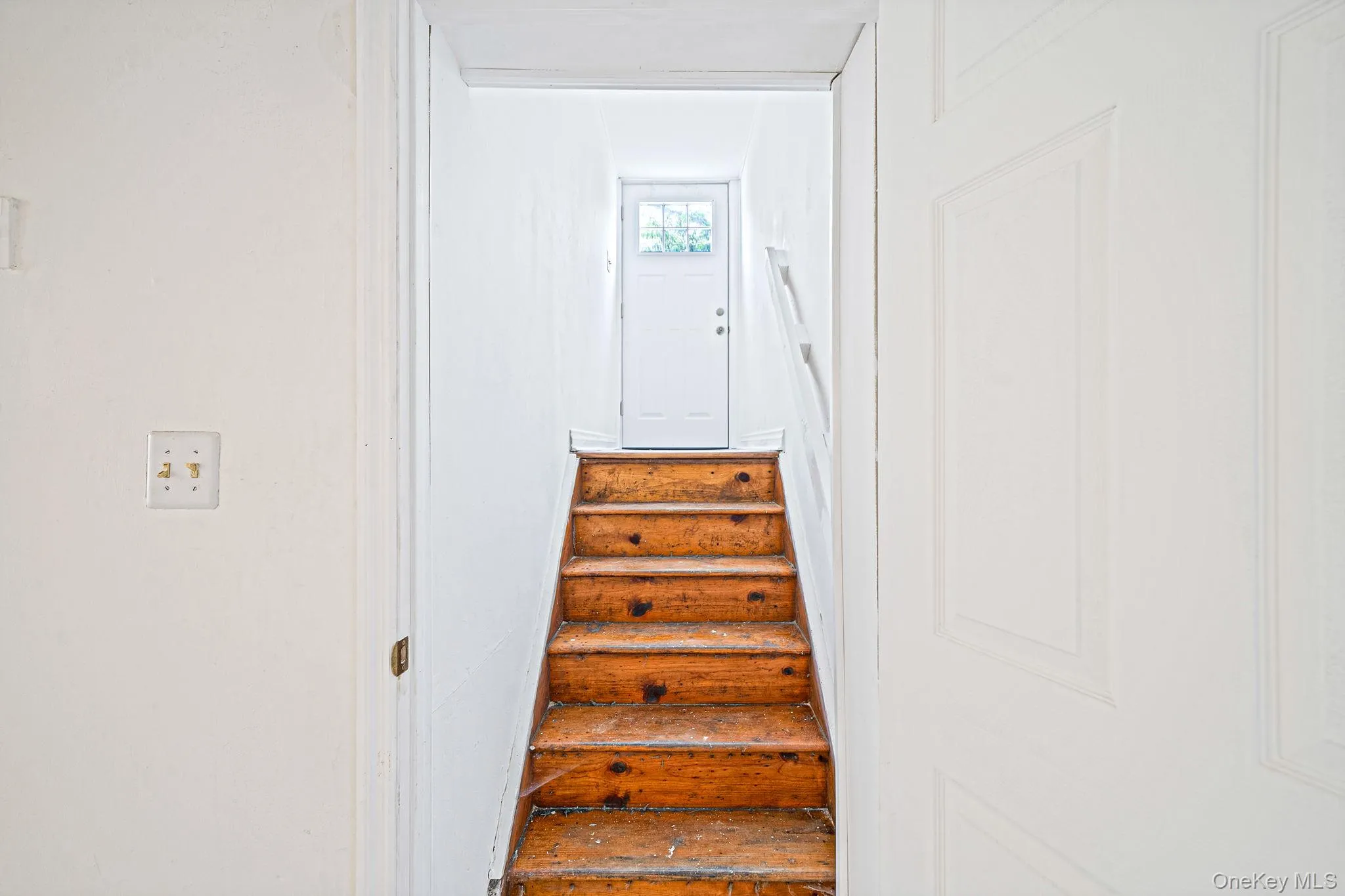 407 Main Street, Babylon, NY, 3 Bedrooms Bedrooms, 6 Rooms Rooms,2 BathroomsBathrooms,Residential,For Rent,Main,0,1046479 407 Main Street, Babylon, NY, 3 Bedrooms Bedrooms, 6 Rooms Rooms,2 BathroomsBathrooms,Residential,For Rent,Main,0,1046479