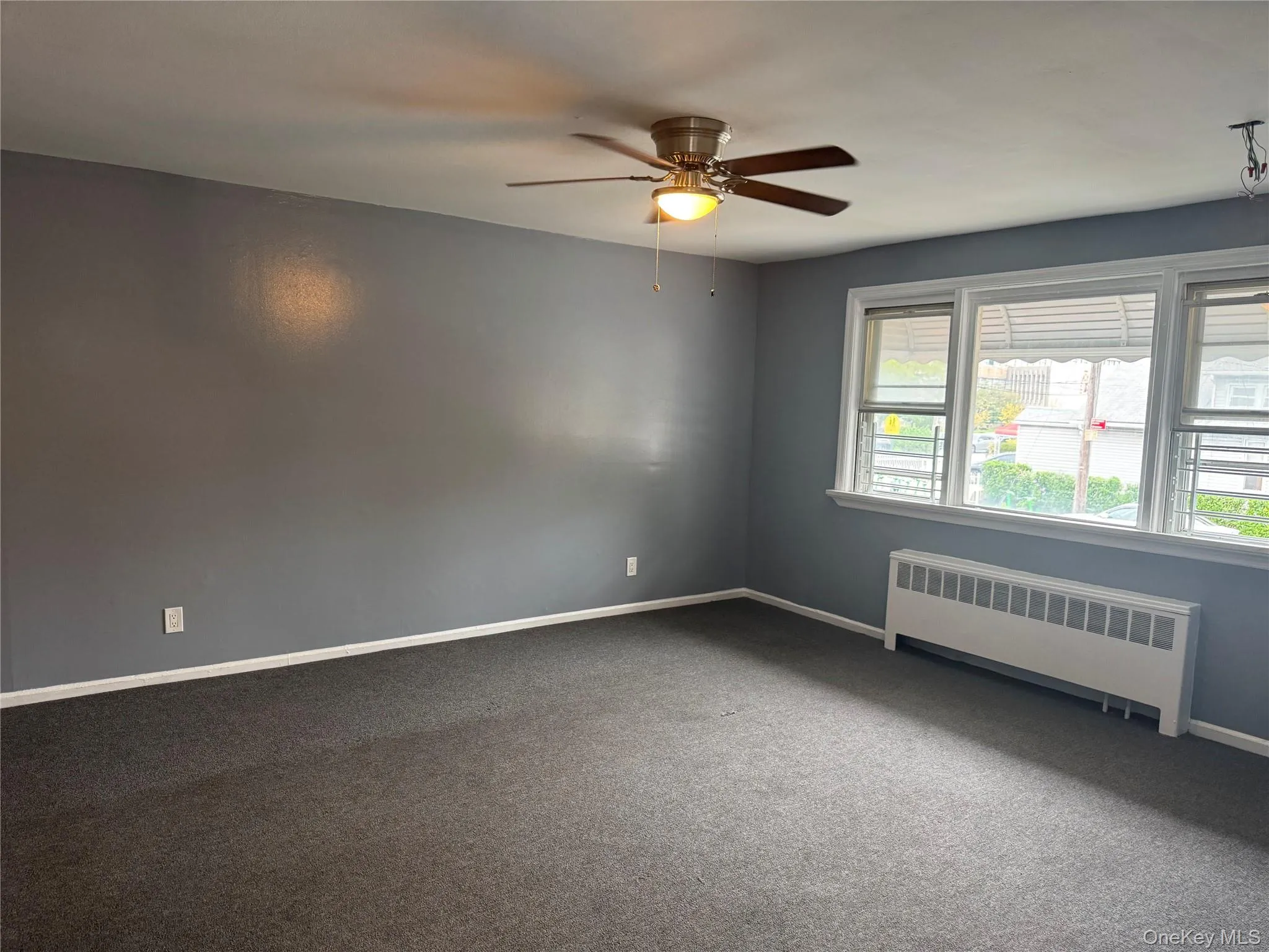 3535 Grace Avenue, New York, NY, 3 Bedrooms Bedrooms, 5 Rooms Rooms,1 BathroomBathrooms,Residential Lease,For Rent,Grace,0,1046480 3535 Grace Avenue, New York, NY, 3 Bedrooms Bedrooms, 5 Rooms Rooms,1 BathroomBathrooms,Residential Lease,For Rent,Grace,0,1046480