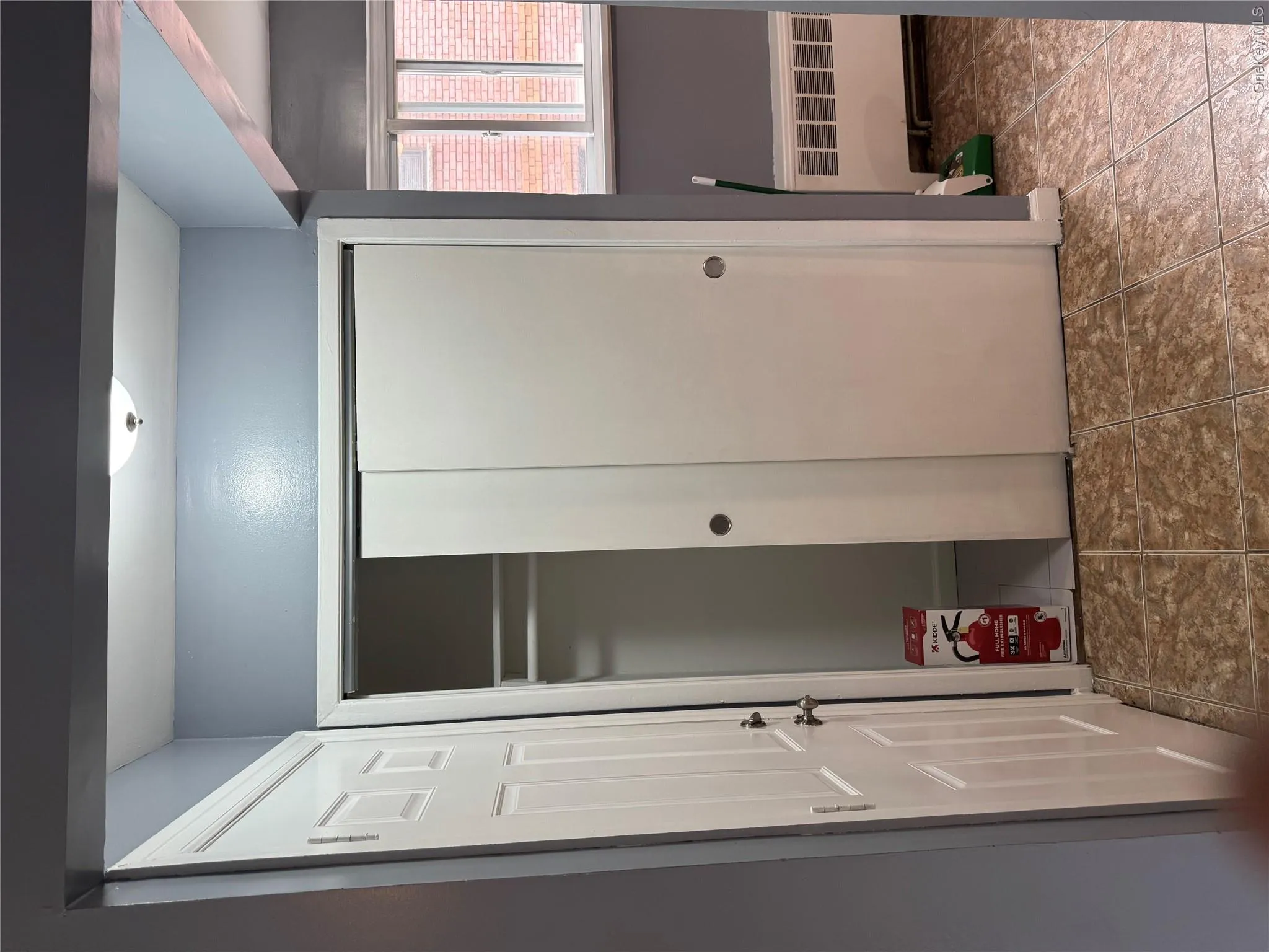 3535 Grace Avenue, New York, NY, 3 Bedrooms Bedrooms, 5 Rooms Rooms,1 BathroomBathrooms,Residential Lease,For Rent,Grace,0,1046480 3535 Grace Avenue, New York, NY, 3 Bedrooms Bedrooms, 5 Rooms Rooms,1 BathroomBathrooms,Residential Lease,For Rent,Grace,0,1046480