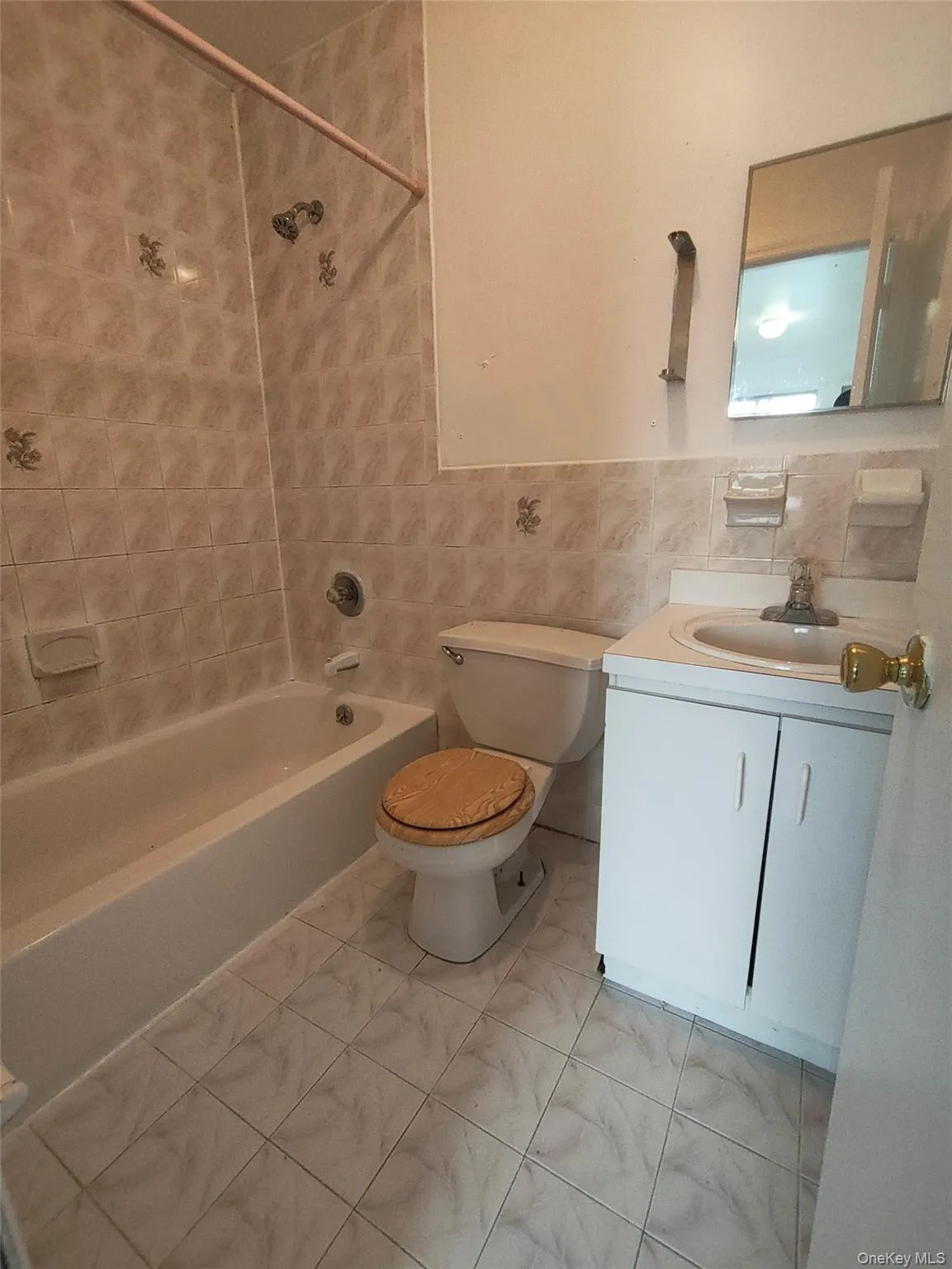 12819 146th Street, New York, NY, 3 Bedrooms Bedrooms, 7 Rooms Rooms,2 BathroomsBathrooms,Residential Lease,For Rent,146th,0,1046481 12819 146th Street, New York, NY, 3 Bedrooms Bedrooms, 7 Rooms Rooms,2 BathroomsBathrooms,Residential Lease,For Rent,146th,0,1046481