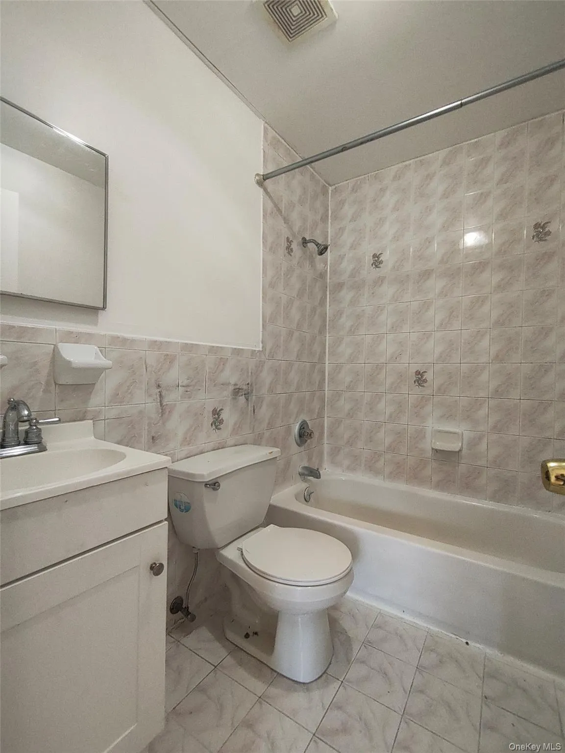 12819 146th Street, New York, NY, 3 Bedrooms Bedrooms, 7 Rooms Rooms,2 BathroomsBathrooms,Residential Lease,For Rent,146th,0,1046481 12819 146th Street, New York, NY, 3 Bedrooms Bedrooms, 7 Rooms Rooms,2 BathroomsBathrooms,Residential Lease,For Rent,146th,0,1046481