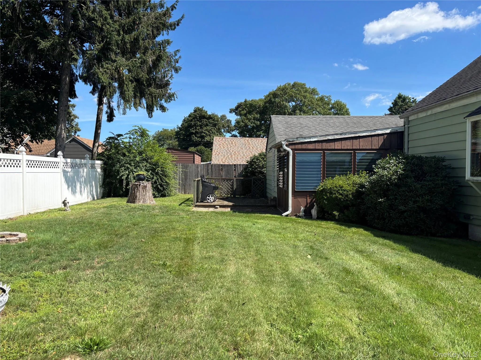 85 Harris Street, Brookhaven, NY, 3 Bedrooms Bedrooms, 7 Rooms Rooms,1 BathroomBathrooms,Residential,For Rent,Harris,0,1046489 85 Harris Street, Brookhaven, NY, 3 Bedrooms Bedrooms, 7 Rooms Rooms,1 BathroomBathrooms,Residential,For Rent,Harris,0,1046489