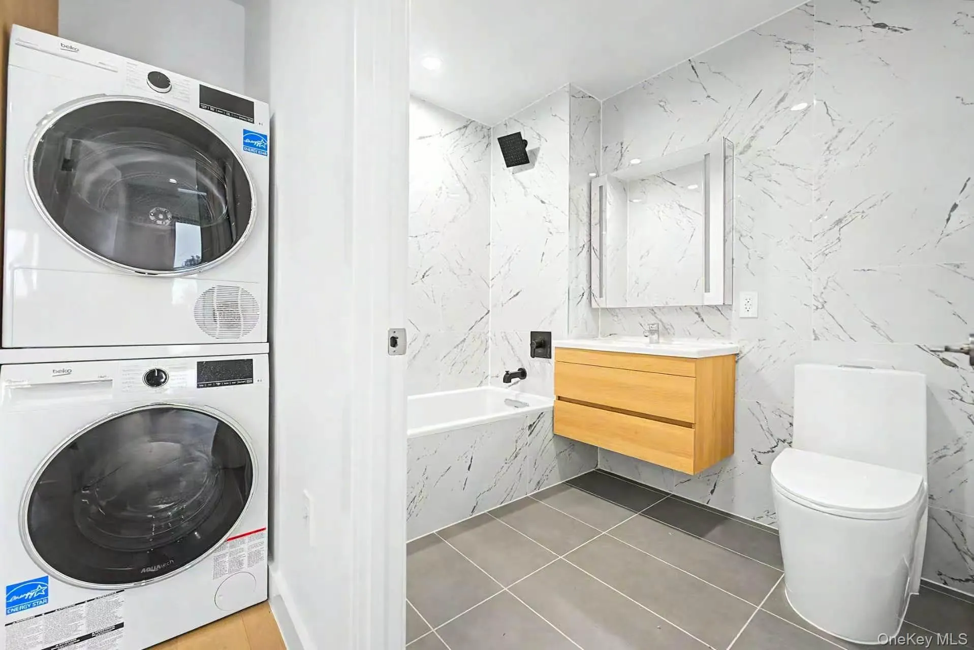 150-02 Northern Boulevard, New York, NY, 1 Bedroom Bedrooms, 3 Rooms Rooms,1 BathroomBathrooms,Residential,For Rent,Northern,0,1046491 150-02 Northern Boulevard, New York, NY, 1 Bedroom Bedrooms, 3 Rooms Rooms,1 BathroomBathrooms,Residential,For Rent,Northern,0,1046491