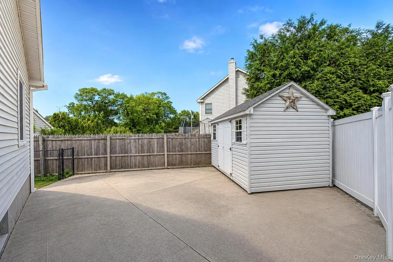 18 Hillcrest Road, Brookhaven, NY, 3 Bedrooms Bedrooms, 9 Rooms Rooms,1 BathroomBathrooms,Residential,For Rent,Hillcrest,0,1046492 18 Hillcrest Road, Brookhaven, NY, 3 Bedrooms Bedrooms, 9 Rooms Rooms,1 BathroomBathrooms,Residential,For Rent,Hillcrest,0,1046492