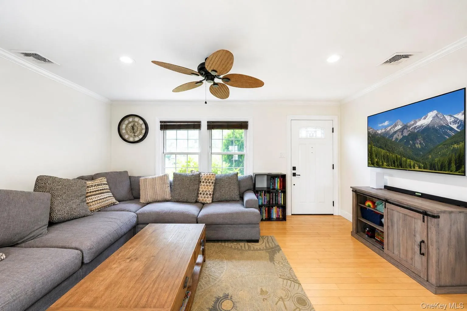 18 Hillcrest Road, Brookhaven, NY, 3 Bedrooms Bedrooms, 9 Rooms Rooms,1 BathroomBathrooms,Residential,For Rent,Hillcrest,0,1046492 18 Hillcrest Road, Brookhaven, NY, 3 Bedrooms Bedrooms, 9 Rooms Rooms,1 BathroomBathrooms,Residential,For Rent,Hillcrest,0,1046492
