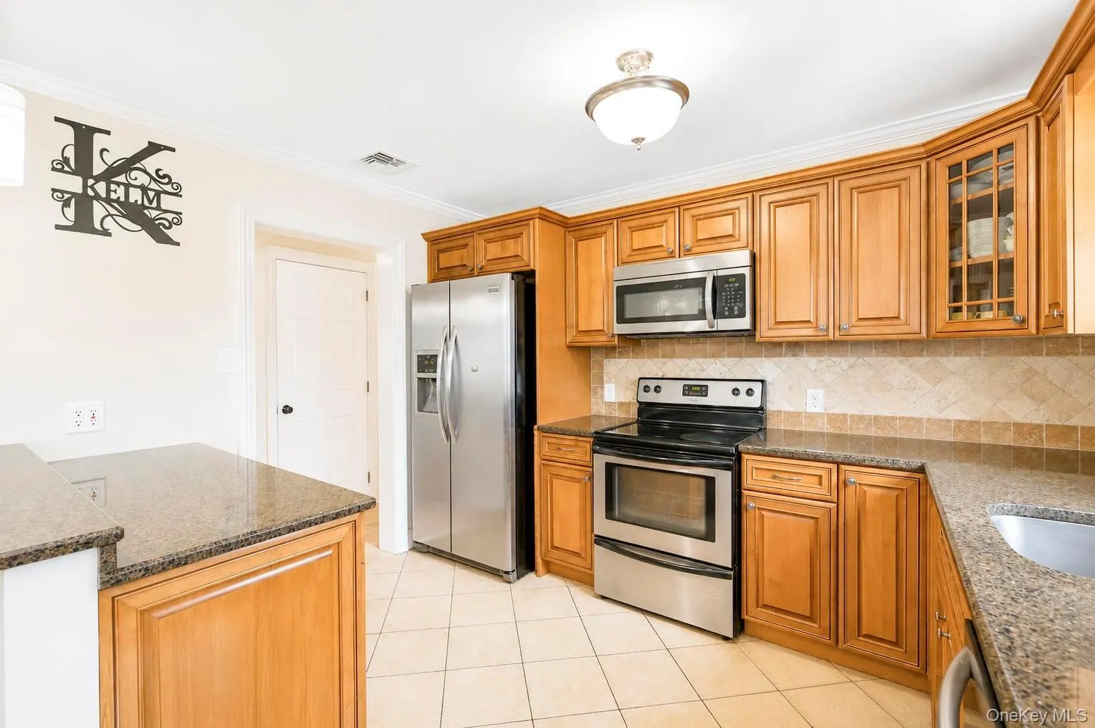 18 Hillcrest Road, Brookhaven, NY, 3 Bedrooms Bedrooms, 9 Rooms Rooms,1 BathroomBathrooms,Residential,For Rent,Hillcrest,0,1046492 18 Hillcrest Road, Brookhaven, NY, 3 Bedrooms Bedrooms, 9 Rooms Rooms,1 BathroomBathrooms,Residential,For Rent,Hillcrest,0,1046492