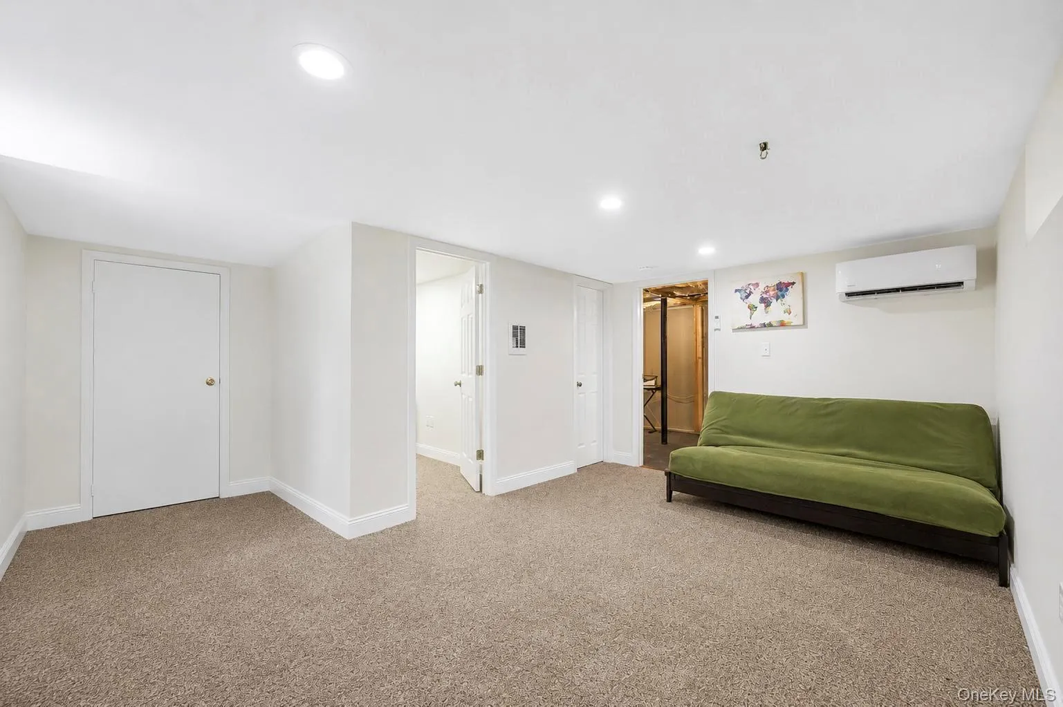 18 Hillcrest Road, Brookhaven, NY, 3 Bedrooms Bedrooms, 9 Rooms Rooms,1 BathroomBathrooms,Residential,For Rent,Hillcrest,0,1046492 18 Hillcrest Road, Brookhaven, NY, 3 Bedrooms Bedrooms, 9 Rooms Rooms,1 BathroomBathrooms,Residential,For Rent,Hillcrest,0,1046492