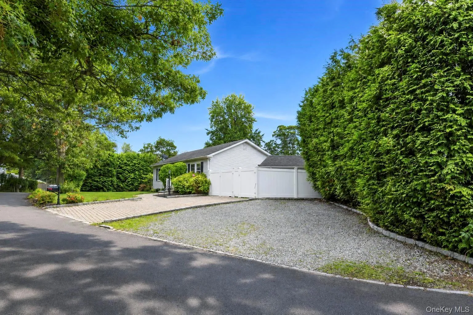 18 Hillcrest Road, Brookhaven, NY, 3 Bedrooms Bedrooms, 9 Rooms Rooms,1 BathroomBathrooms,Residential,For Rent,Hillcrest,0,1046492 18 Hillcrest Road, Brookhaven, NY, 3 Bedrooms Bedrooms, 9 Rooms Rooms,1 BathroomBathrooms,Residential,For Rent,Hillcrest,0,1046492