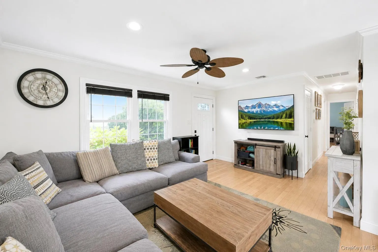 18 Hillcrest Road, Brookhaven, NY, 3 Bedrooms Bedrooms, 9 Rooms Rooms,1 BathroomBathrooms,Residential,For Rent,Hillcrest,0,1046492 18 Hillcrest Road, Brookhaven, NY, 3 Bedrooms Bedrooms, 9 Rooms Rooms,1 BathroomBathrooms,Residential,For Rent,Hillcrest,0,1046492