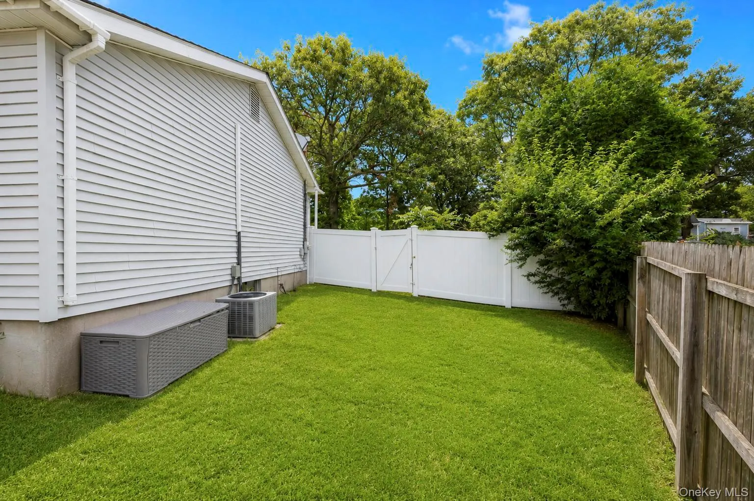 18 Hillcrest Road, Brookhaven, NY, 3 Bedrooms Bedrooms, 9 Rooms Rooms,1 BathroomBathrooms,Residential,For Rent,Hillcrest,0,1046492 18 Hillcrest Road, Brookhaven, NY, 3 Bedrooms Bedrooms, 9 Rooms Rooms,1 BathroomBathrooms,Residential,For Rent,Hillcrest,0,1046492