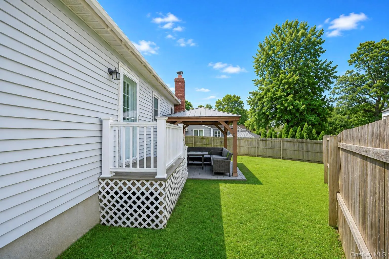 18 Hillcrest Road, Brookhaven, NY, 3 Bedrooms Bedrooms, 9 Rooms Rooms,1 BathroomBathrooms,Residential,For Rent,Hillcrest,0,1046492 18 Hillcrest Road, Brookhaven, NY, 3 Bedrooms Bedrooms, 9 Rooms Rooms,1 BathroomBathrooms,Residential,For Rent,Hillcrest,0,1046492