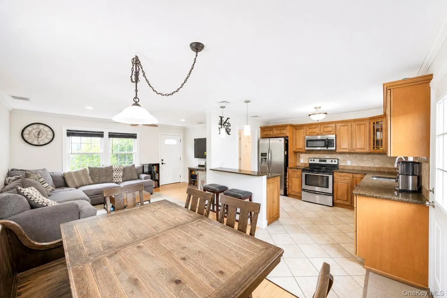 18 Hillcrest Road, Brookhaven, NY, 3 Bedrooms Bedrooms, 9 Rooms Rooms,1 BathroomBathrooms,Residential,For Rent,Hillcrest,0,1046492 18 Hillcrest Road, Brookhaven, NY, 3 Bedrooms Bedrooms, 9 Rooms Rooms,1 BathroomBathrooms,Residential,For Rent,Hillcrest,0,1046492