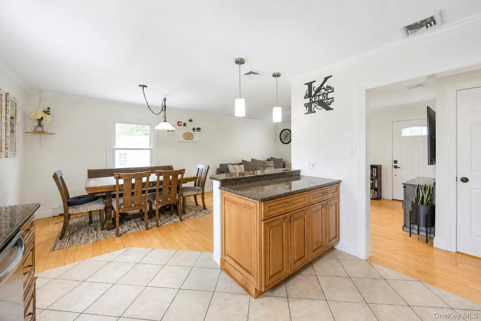 18 Hillcrest Road, Brookhaven, NY, 3 Bedrooms Bedrooms, 9 Rooms Rooms,1 BathroomBathrooms,Residential,For Rent,Hillcrest,0,1046492 18 Hillcrest Road, Brookhaven, NY, 3 Bedrooms Bedrooms, 9 Rooms Rooms,1 BathroomBathrooms,Residential,For Rent,Hillcrest,0,1046492
