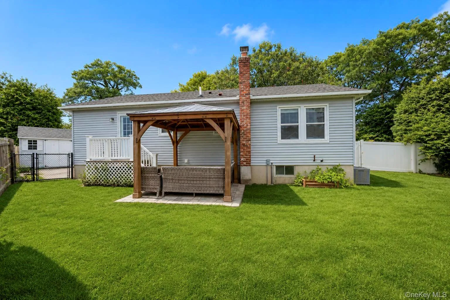 18 Hillcrest Road, Brookhaven, NY, 3 Bedrooms Bedrooms, 9 Rooms Rooms,1 BathroomBathrooms,Residential,For Rent,Hillcrest,0,1046492 18 Hillcrest Road, Brookhaven, NY, 3 Bedrooms Bedrooms, 9 Rooms Rooms,1 BathroomBathrooms,Residential,For Rent,Hillcrest,0,1046492