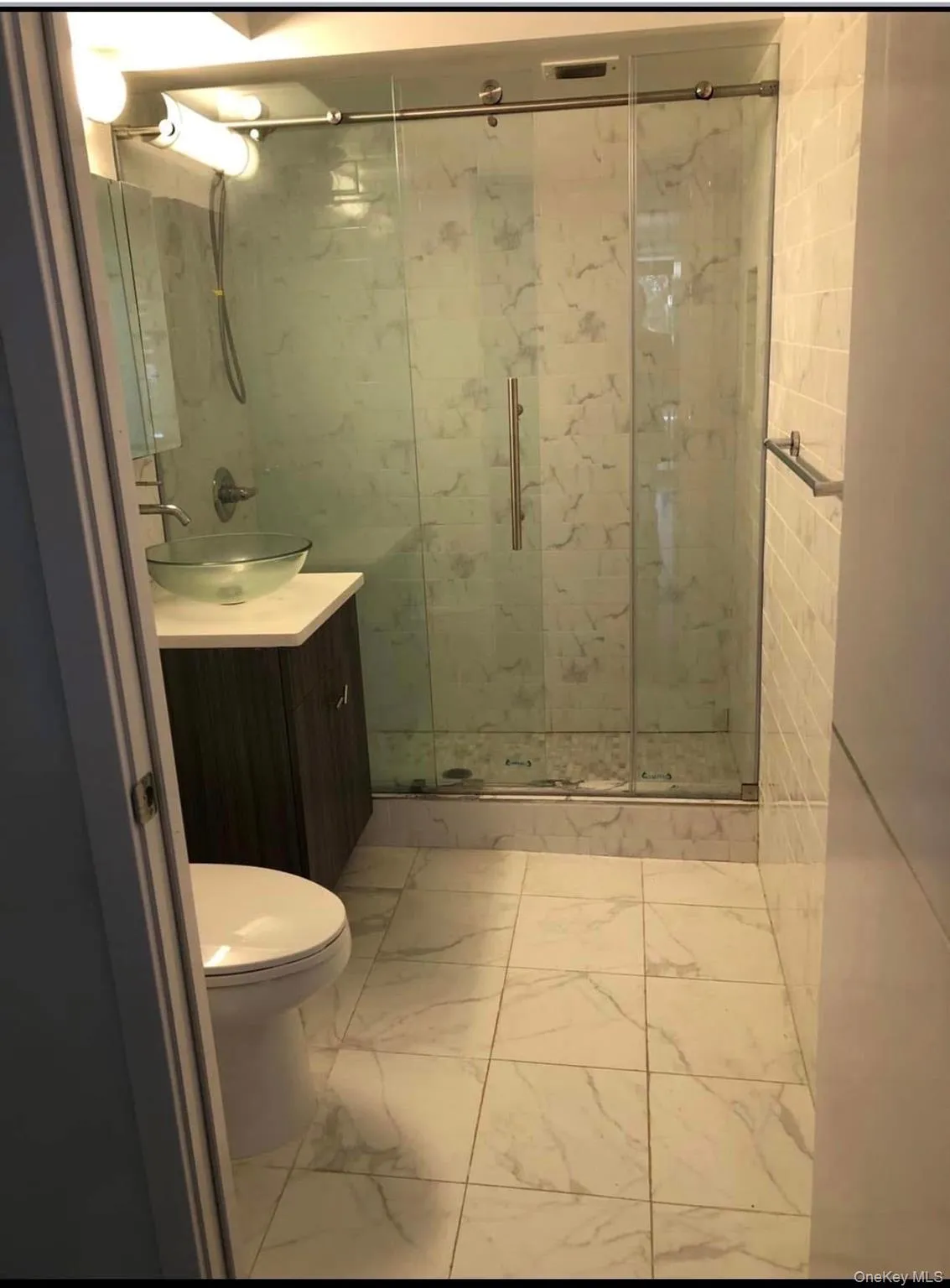 4 Chelsea Place, North Hempstead, NY, 2 Bedrooms Bedrooms, 5 Rooms Rooms,2 BathroomsBathrooms,Residential Lease,For Rent,Chelsea,0,1046496 4 Chelsea Place, North Hempstead, NY, 2 Bedrooms Bedrooms, 5 Rooms Rooms,2 BathroomsBathrooms,Residential Lease,For Rent,Chelsea,0,1046496