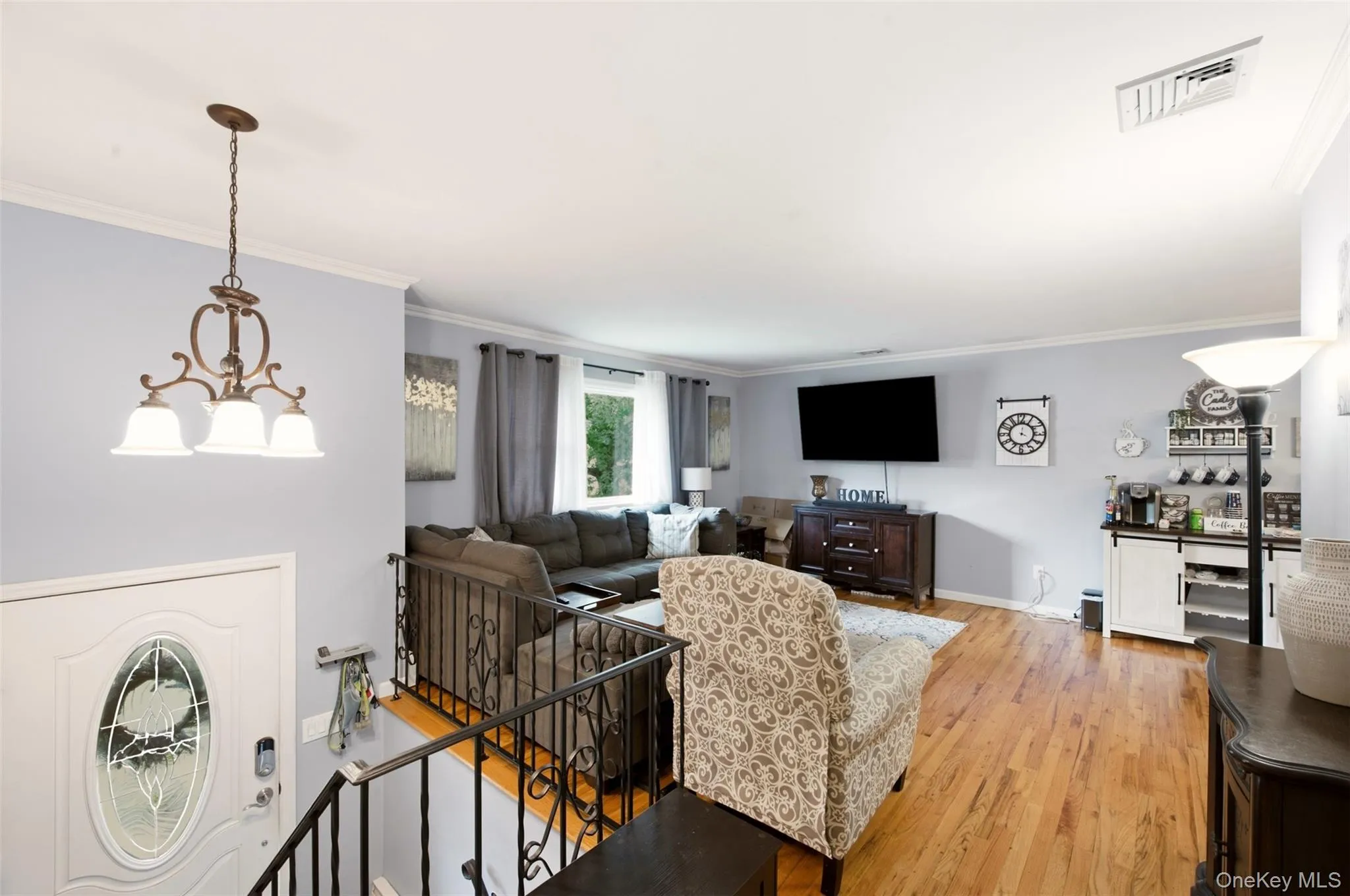 17 Jerome Street, Smithtown, NY, 4 Bedrooms Bedrooms, 8 Rooms Rooms,2 BathroomsBathrooms,Residential Lease,For Rent,Jerome,0,1046497 17 Jerome Street, Smithtown, NY, 4 Bedrooms Bedrooms, 8 Rooms Rooms,2 BathroomsBathrooms,Residential Lease,For Rent,Jerome,0,1046497