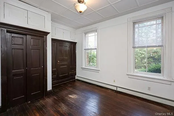 332 Franklin Avenue, Oyster Bay, NY, 1 Bedroom Bedrooms, 3 Rooms Rooms,1 BathroomBathrooms,Residential Lease,For Rent,Franklin,0,1046508 332 Franklin Avenue, Oyster Bay, NY, 1 Bedroom Bedrooms, 3 Rooms Rooms,1 BathroomBathrooms,Residential Lease,For Rent,Franklin,0,1046508
