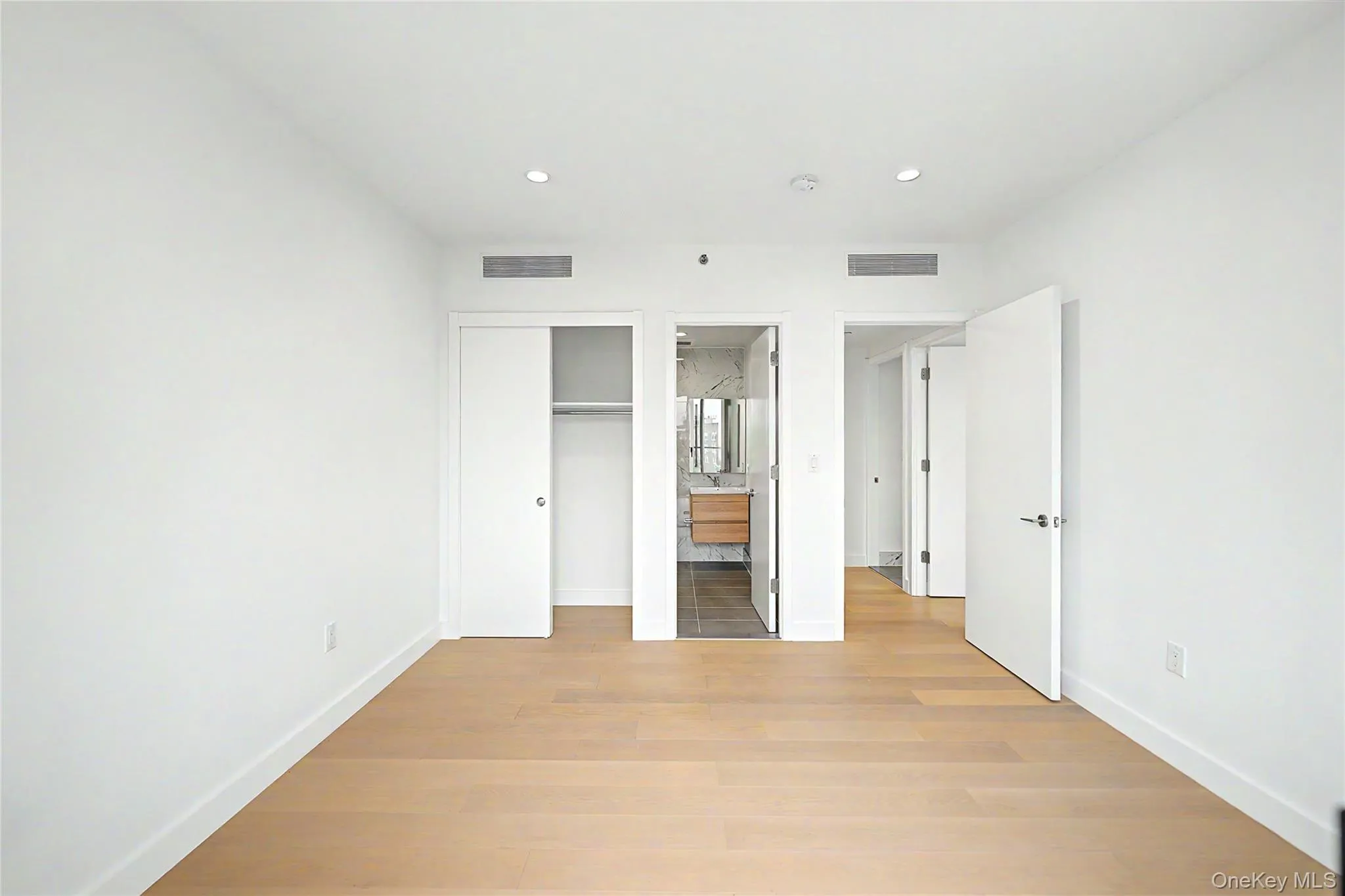 150-02 Northern Boulevard, New York, NY, 2 Bedrooms Bedrooms, 4 Rooms Rooms,2 BathroomsBathrooms,Residential,For Rent,Northern,0,1046512 150-02 Northern Boulevard, New York, NY, 2 Bedrooms Bedrooms, 4 Rooms Rooms,2 BathroomsBathrooms,Residential,For Rent,Northern,0,1046512