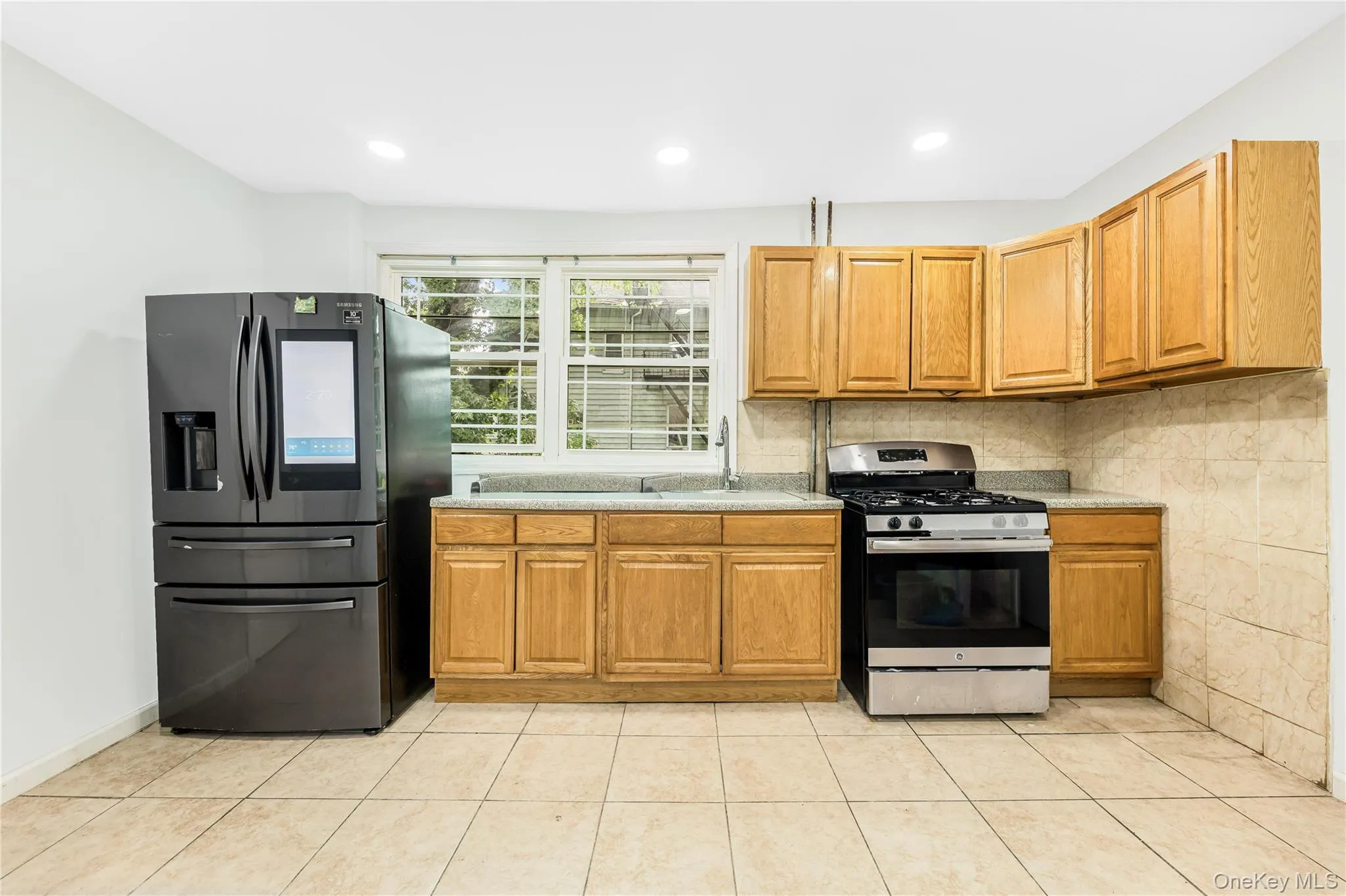 1963 Obrien Avenue, New York, NY, 3 Bedrooms Bedrooms, 9 Rooms Rooms,2 BathroomsBathrooms,Residential,For Rent,Obrien,0,1046513 1963 Obrien Avenue, New York, NY, 3 Bedrooms Bedrooms, 9 Rooms Rooms,2 BathroomsBathrooms,Residential,For Rent,Obrien,0,1046513