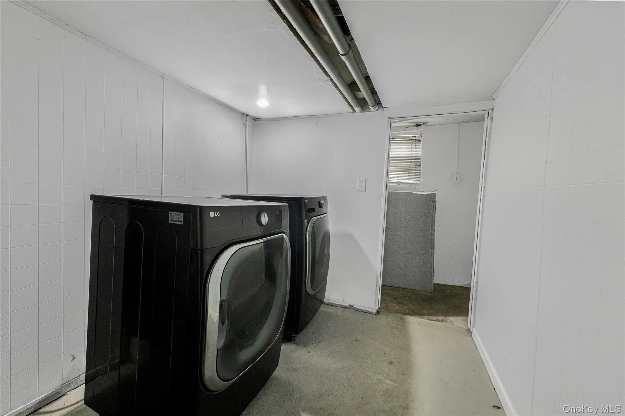1963 Obrien Avenue, New York, NY, 3 Bedrooms Bedrooms, 9 Rooms Rooms,2 BathroomsBathrooms,Residential,For Rent,Obrien,0,1046513 1963 Obrien Avenue, New York, NY, 3 Bedrooms Bedrooms, 9 Rooms Rooms,2 BathroomsBathrooms,Residential,For Rent,Obrien,0,1046513