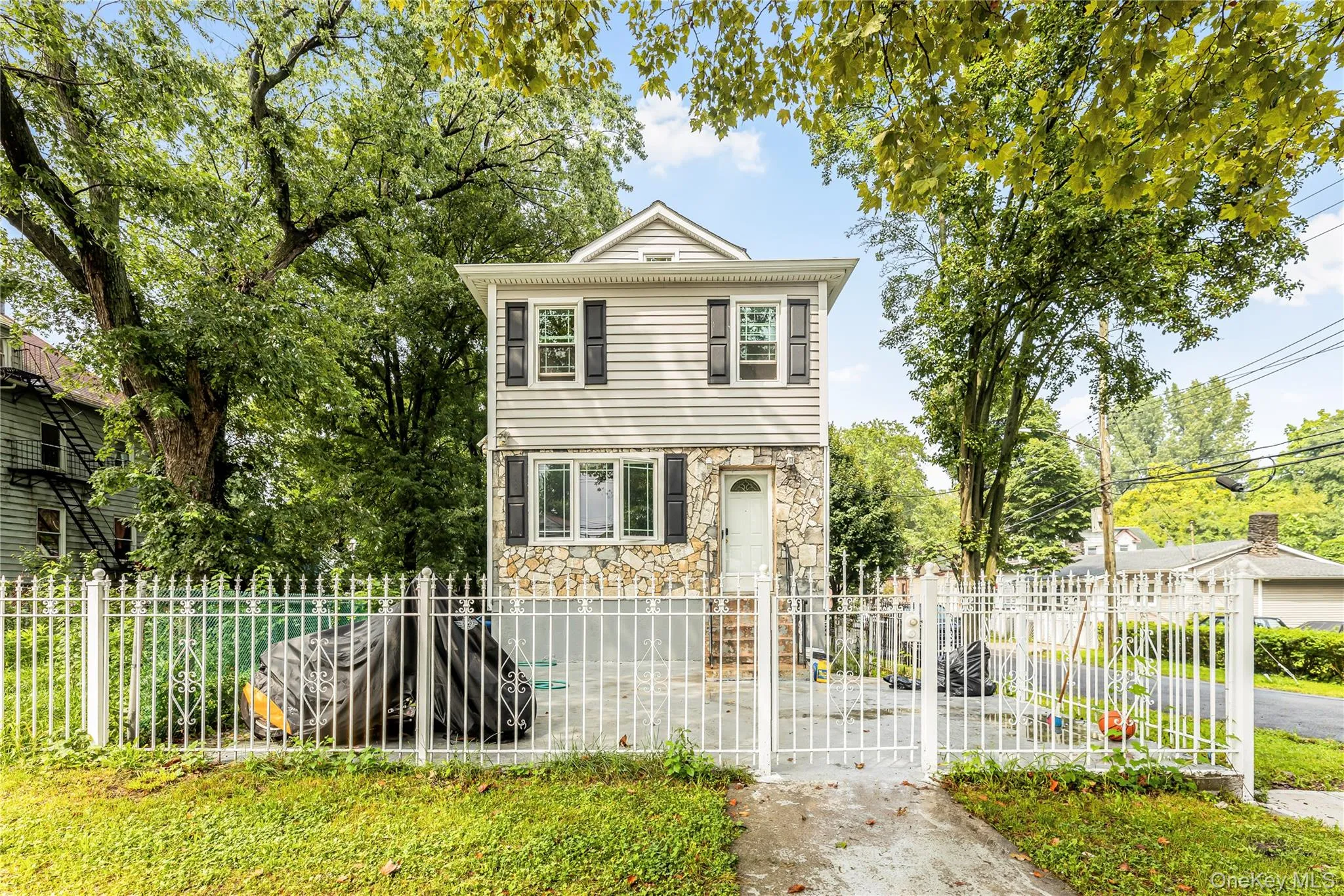 1963 Obrien Avenue, New York, NY, 3 Bedrooms Bedrooms, 9 Rooms Rooms,2 BathroomsBathrooms,Residential,For Rent,Obrien,0,1046513 1963 Obrien Avenue, New York, NY, 3 Bedrooms Bedrooms, 9 Rooms Rooms,2 BathroomsBathrooms,Residential,For Rent,Obrien,0,1046513