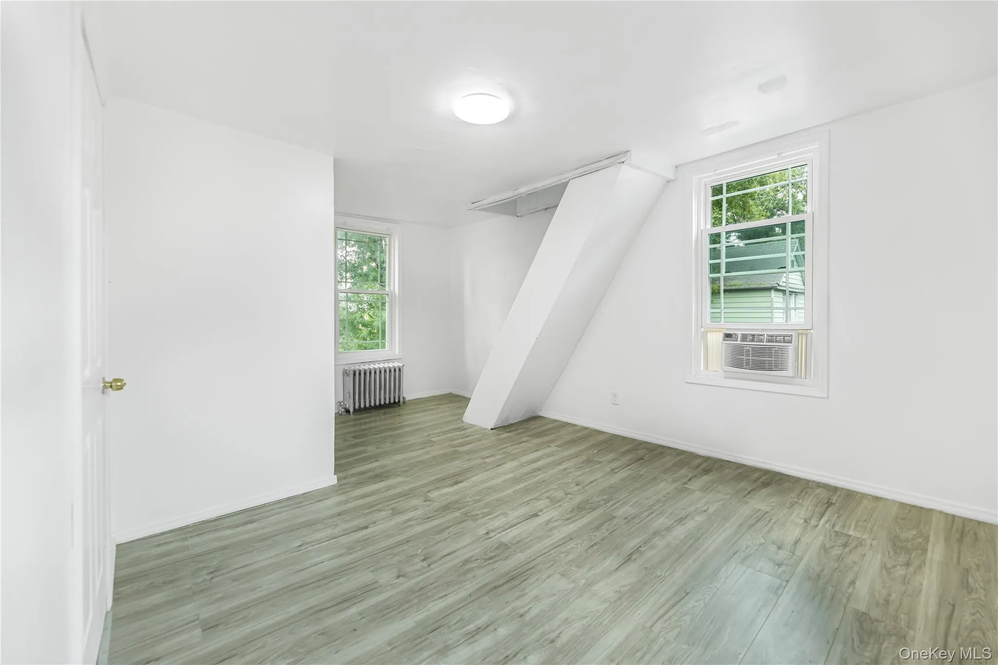 1963 Obrien Avenue, New York, NY, 3 Bedrooms Bedrooms, 9 Rooms Rooms,2 BathroomsBathrooms,Residential,For Rent,Obrien,0,1046513 1963 Obrien Avenue, New York, NY, 3 Bedrooms Bedrooms, 9 Rooms Rooms,2 BathroomsBathrooms,Residential,For Rent,Obrien,0,1046513