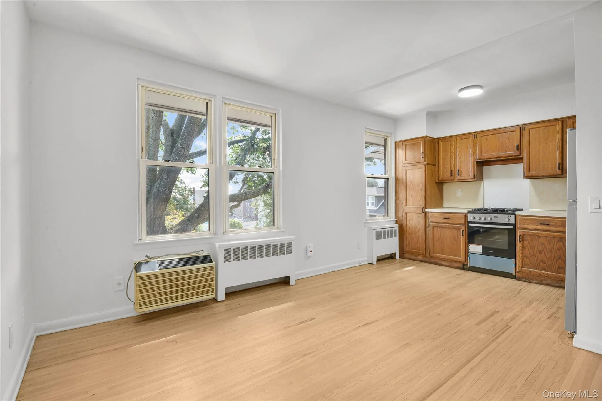 Dining area and kitchen. You could also put small table in kitchen. Dining area and kitchen. You could also put small table in kitchen.