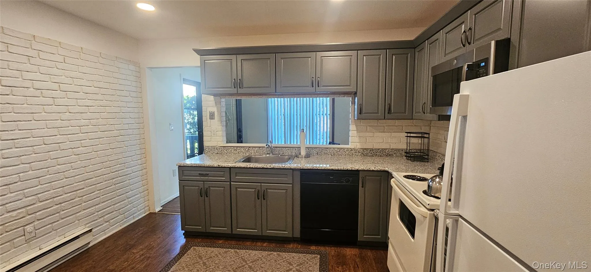 711 Sierra Vista Lane, Clarkstown, NY, 1 Bedroom Bedrooms, 4 Rooms Rooms,1 BathroomBathrooms,Residential Lease,For Rent,Sierra Vista,0,1046519 711 Sierra Vista Lane, Clarkstown, NY, 1 Bedroom Bedrooms, 4 Rooms Rooms,1 BathroomBathrooms,Residential Lease,For Rent,Sierra Vista,0,1046519
