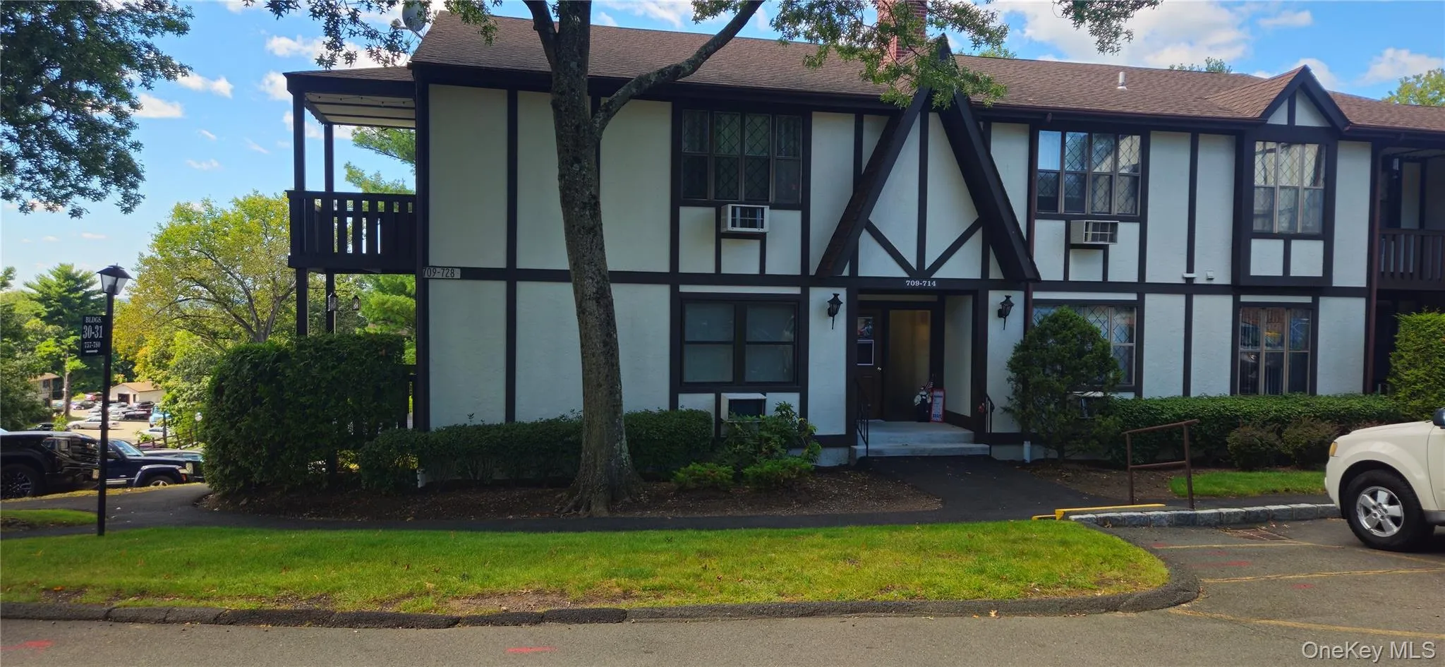 711 Sierra Vista Lane, Clarkstown, NY, 1 Bedroom Bedrooms, 4 Rooms Rooms,1 BathroomBathrooms,Residential Lease,For Rent,Sierra Vista,0,1046519 711 Sierra Vista Lane, Clarkstown, NY, 1 Bedroom Bedrooms, 4 Rooms Rooms,1 BathroomBathrooms,Residential Lease,For Rent,Sierra Vista,0,1046519