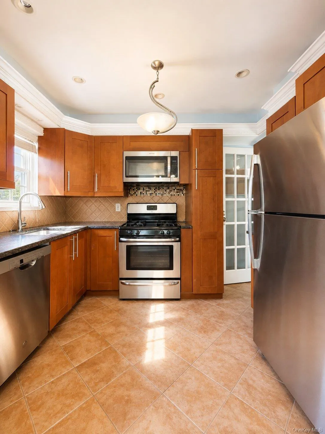2130 Batchelder Street, New York, NY, 2 Bedrooms Bedrooms, 6 Rooms Rooms,2 BathroomsBathrooms,Residential,For Rent,Batchelder,0,1046520 2130 Batchelder Street, New York, NY, 2 Bedrooms Bedrooms, 6 Rooms Rooms,2 BathroomsBathrooms,Residential,For Rent,Batchelder,0,1046520