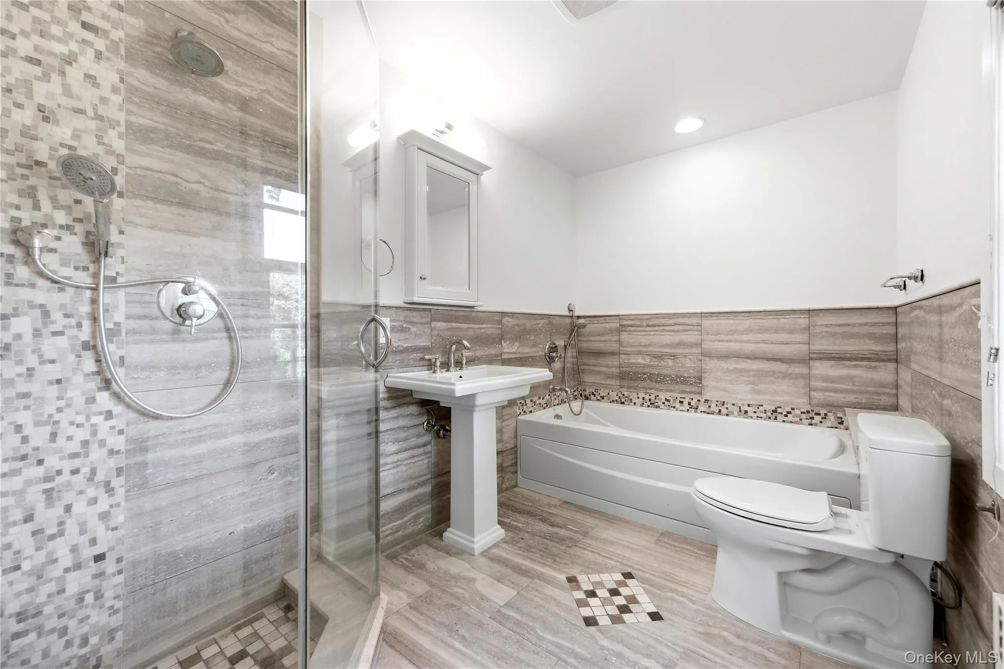 505 Bryant Avenue, North Hempstead, NY, 4 Bedrooms Bedrooms, 9 Rooms Rooms,2 BathroomsBathrooms,Residential Lease,For Rent,Bryant,0,1046524 505 Bryant Avenue, North Hempstead, NY, 4 Bedrooms Bedrooms, 9 Rooms Rooms,2 BathroomsBathrooms,Residential Lease,For Rent,Bryant,0,1046524