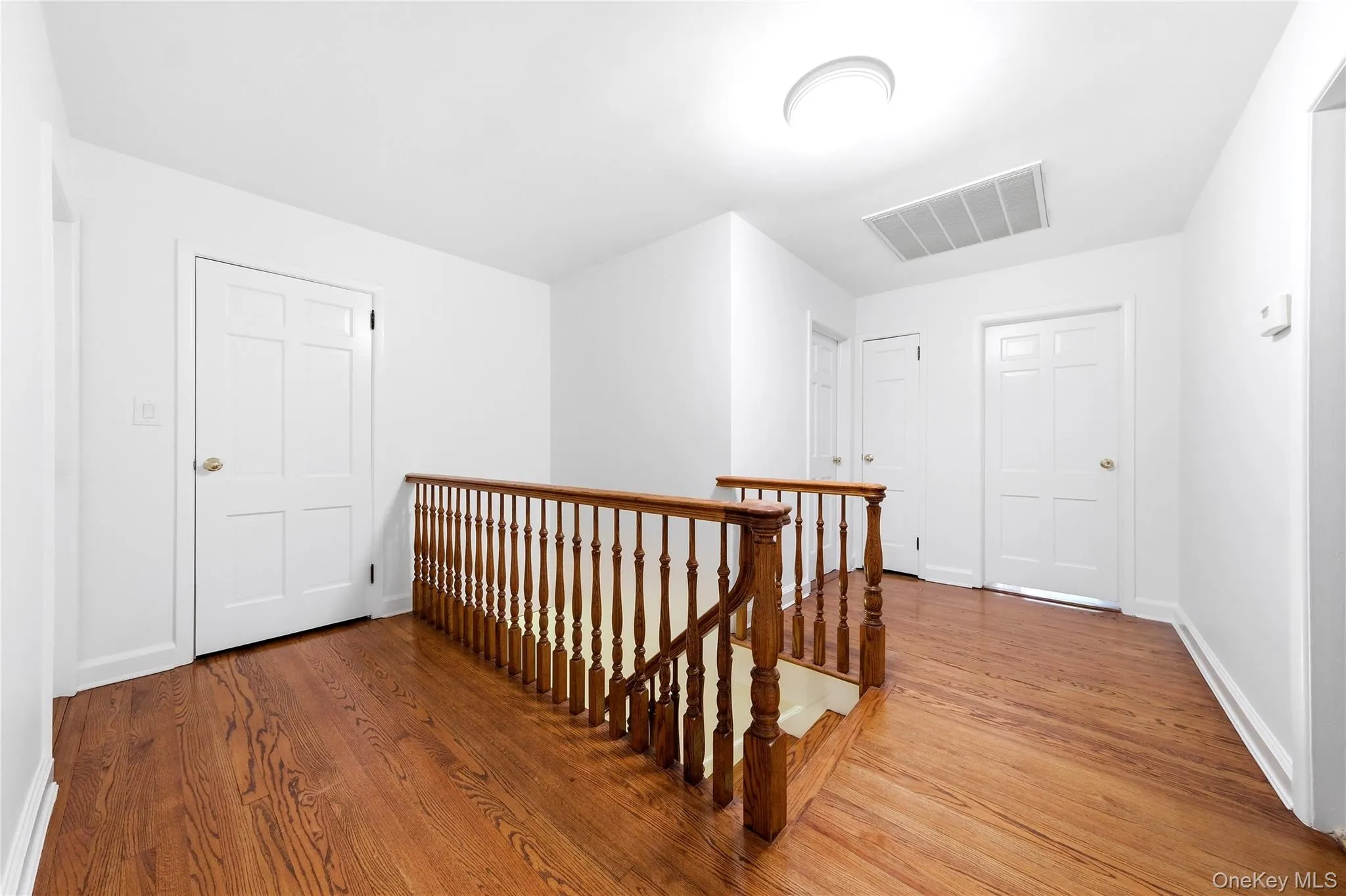 505 Bryant Avenue, North Hempstead, NY, 4 Bedrooms Bedrooms, 9 Rooms Rooms,2 BathroomsBathrooms,Residential Lease,For Rent,Bryant,0,1046524 505 Bryant Avenue, North Hempstead, NY, 4 Bedrooms Bedrooms, 9 Rooms Rooms,2 BathroomsBathrooms,Residential Lease,For Rent,Bryant,0,1046524