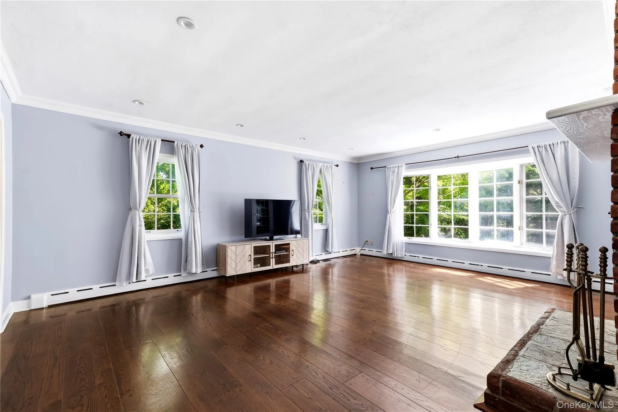505 Bryant Avenue, North Hempstead, NY, 4 Bedrooms Bedrooms, 9 Rooms Rooms,2 BathroomsBathrooms,Residential Lease,For Rent,Bryant,0,1046524 505 Bryant Avenue, North Hempstead, NY, 4 Bedrooms Bedrooms, 9 Rooms Rooms,2 BathroomsBathrooms,Residential Lease,For Rent,Bryant,0,1046524