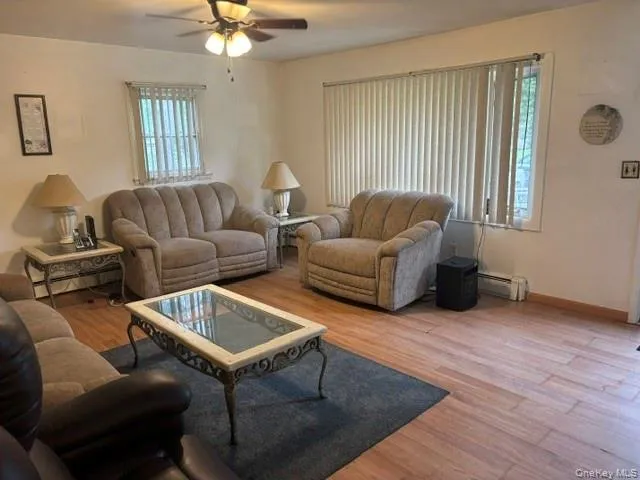 51 Hinda Boulevard, Riverhead, NY, 3 Bedrooms Bedrooms, 5 Rooms Rooms,1 BathroomBathrooms,Residential,For Rent,Hinda,0,1046534 51 Hinda Boulevard, Riverhead, NY, 3 Bedrooms Bedrooms, 5 Rooms Rooms,1 BathroomBathrooms,Residential,For Rent,Hinda,0,1046534